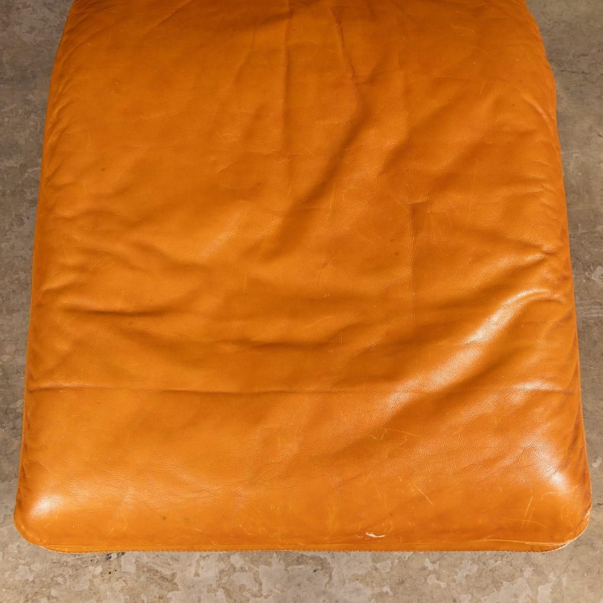 photo buy 20thc Italian Periplo Leather Chaise Longue By Tarcisio Colzani For Mobil Girgi