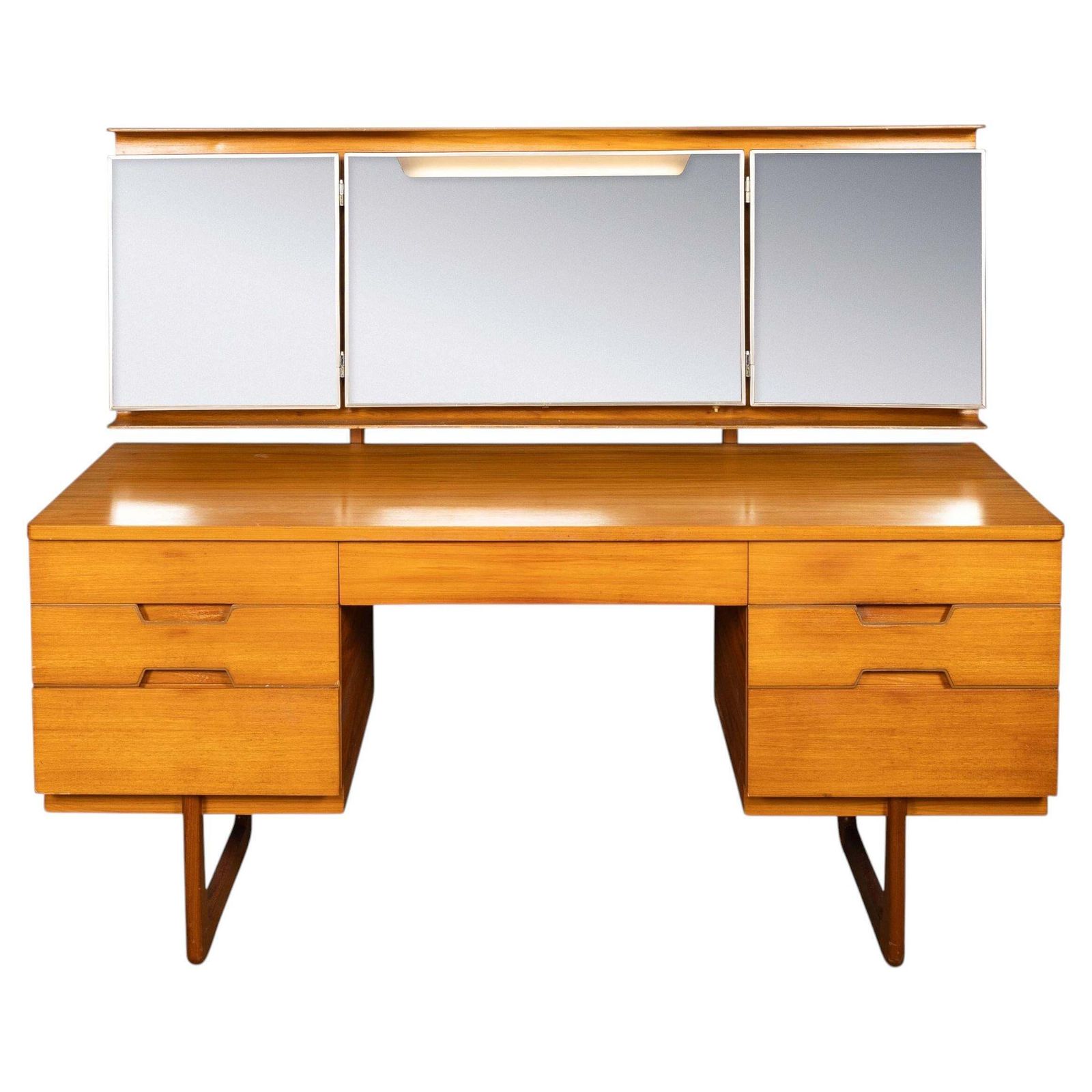 Vintage 20thc English "Q" Dressing Table By Gunther Hoffstead For Uniflex C.1960