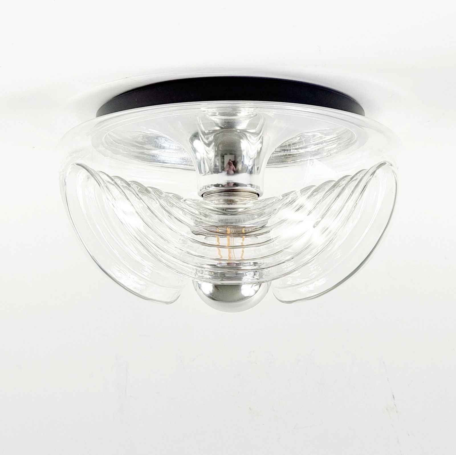 Plafonnier mid-century Space Age en verre modèle Wave, par Koch & Lowy pour Peill & Putzler, Allemagne, années 1970 photo Luminaires