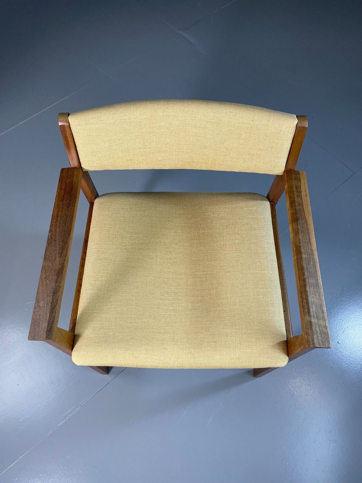 photo vinterior Vintage Mid Century Desk Elbow Chair Danish Teak Retro 1960s Eb06348