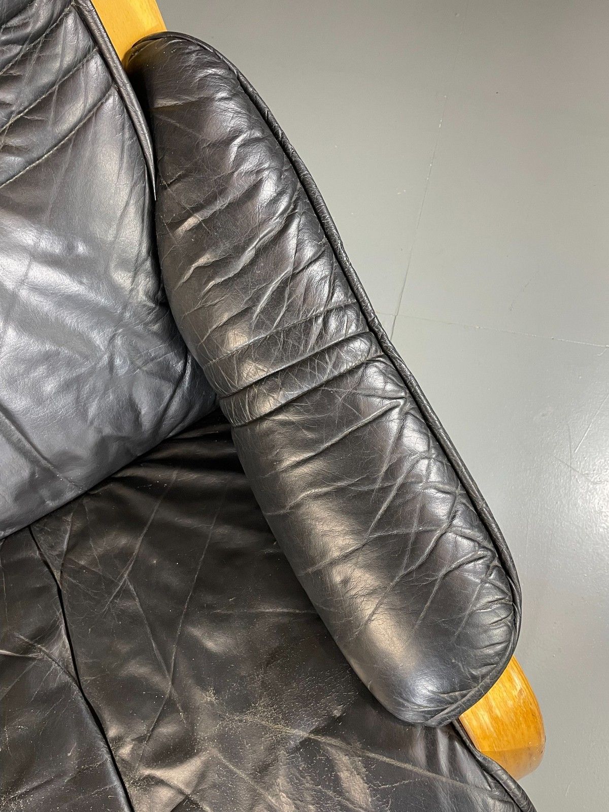 Vintage 70s Retro Lounge Chair Danish Black Leather Bentwood Mcm Eb06223 photo 275.0