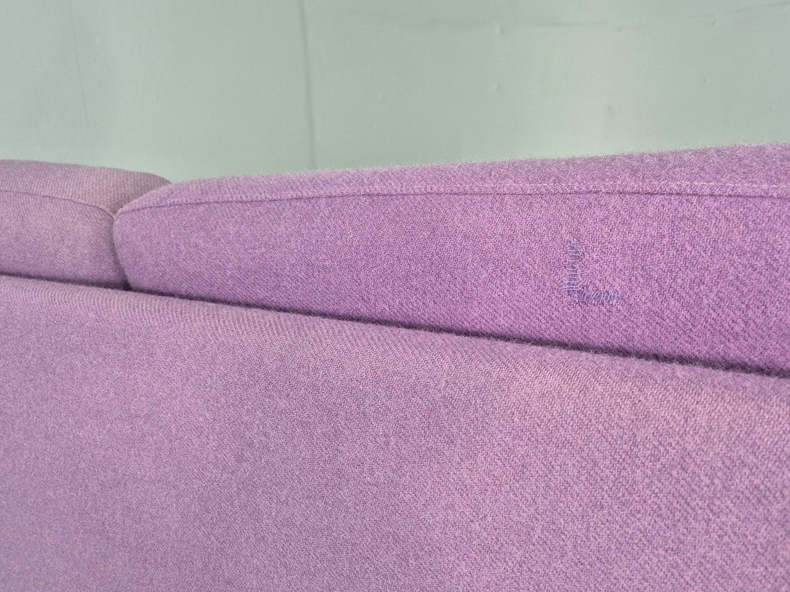 photo vinterior Vintage 2 Seater Sofa Mids Century Danish In Purple Wool 1970s Retro Eb12144
