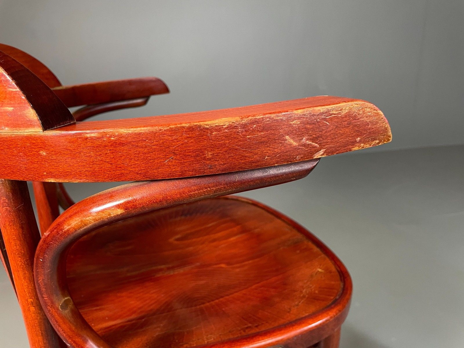 photo for sale 2 Bistro Chairs Thonet Style Mahogany Colour Late Twentieth Century Eb06253