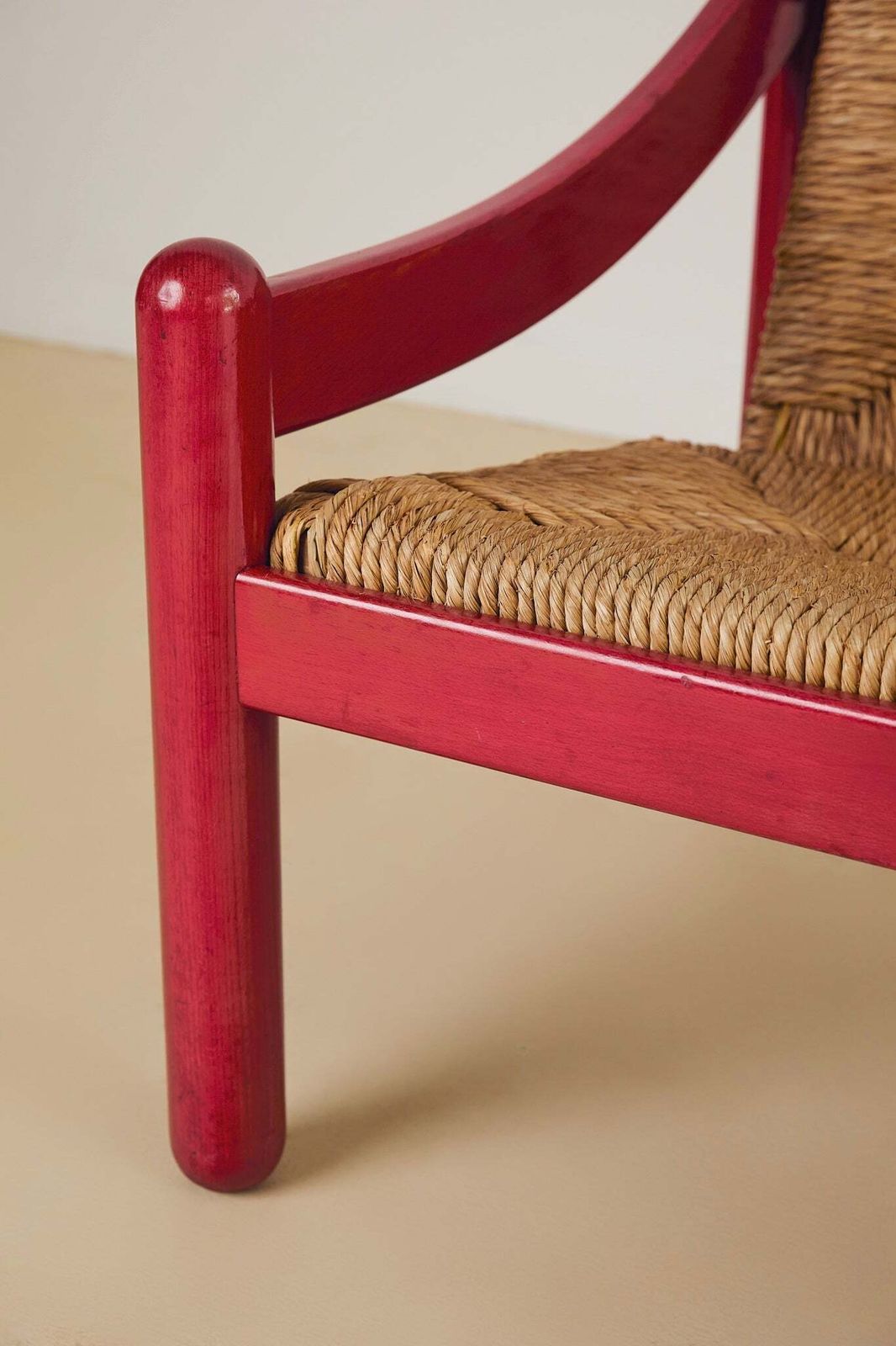 photo vintage Cassina Carimate Armchair Pair Stained Red