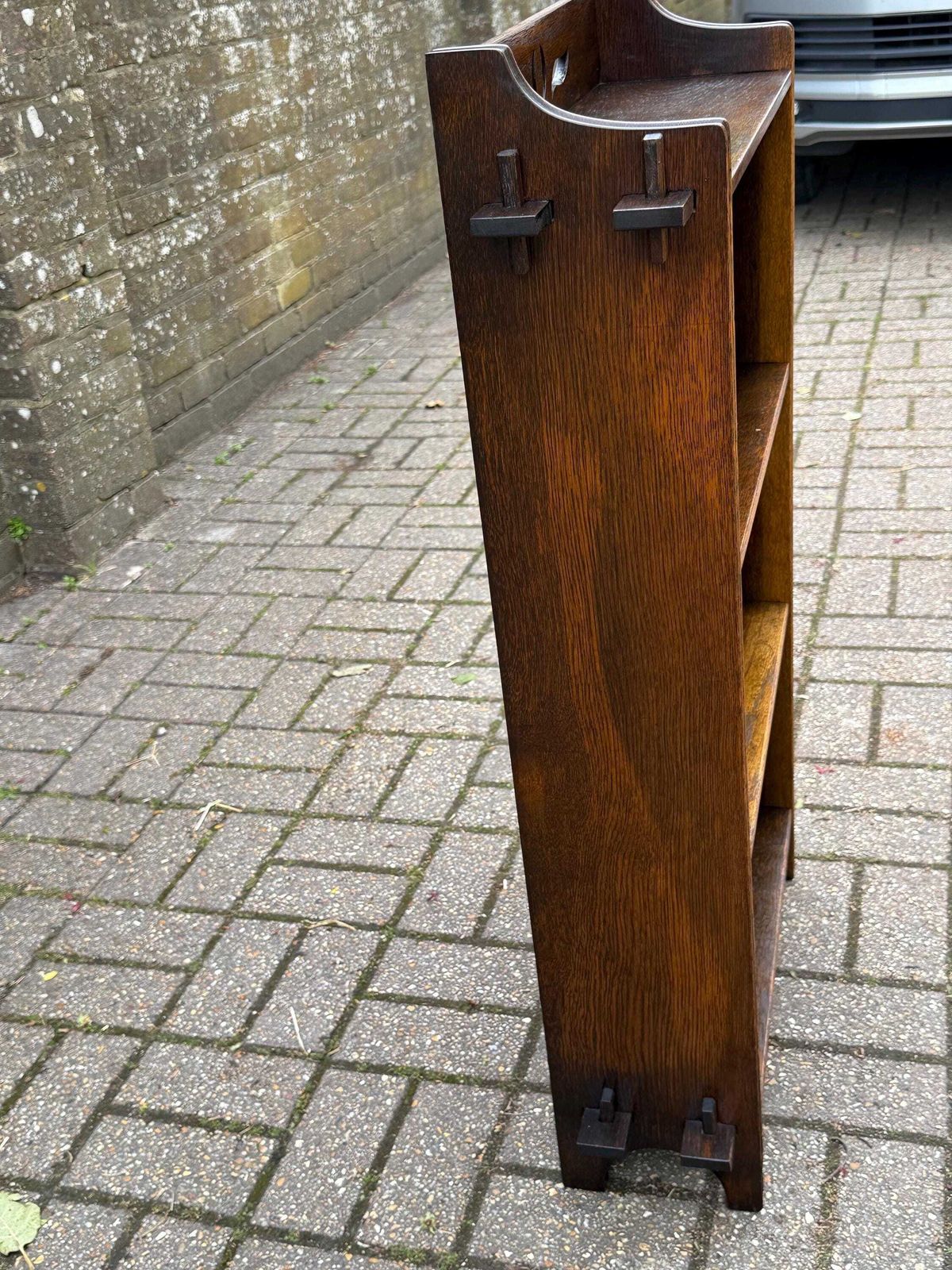 Arts And Crafts Oak Small Open Bookcase With Cut Out Detail And Peg Joinery (56cm W, 96cm H) photo vintage
