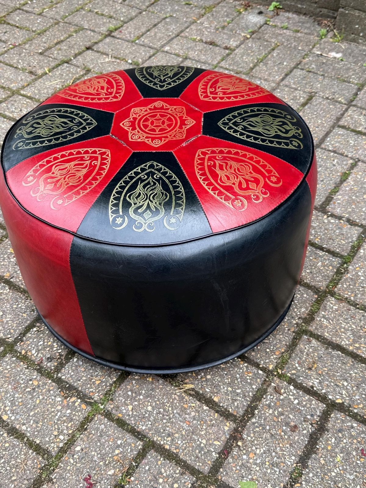 Vintage 1970s Moroccan Style Pouffe Ottoman Footstool In Red & Black Leatherette Sherborne photo for sale