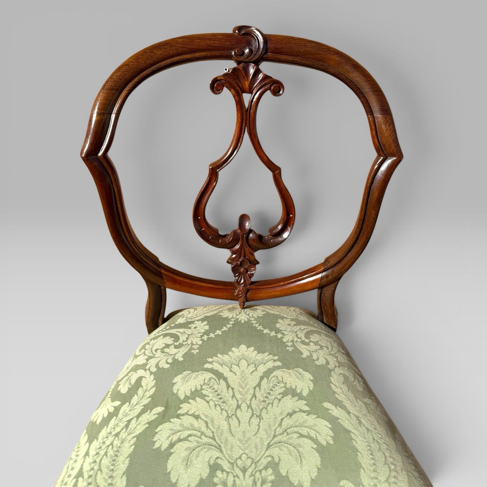 photo furniture Antique Victorian Mahogany Balloon Back Dining Chairs, Set Of 6