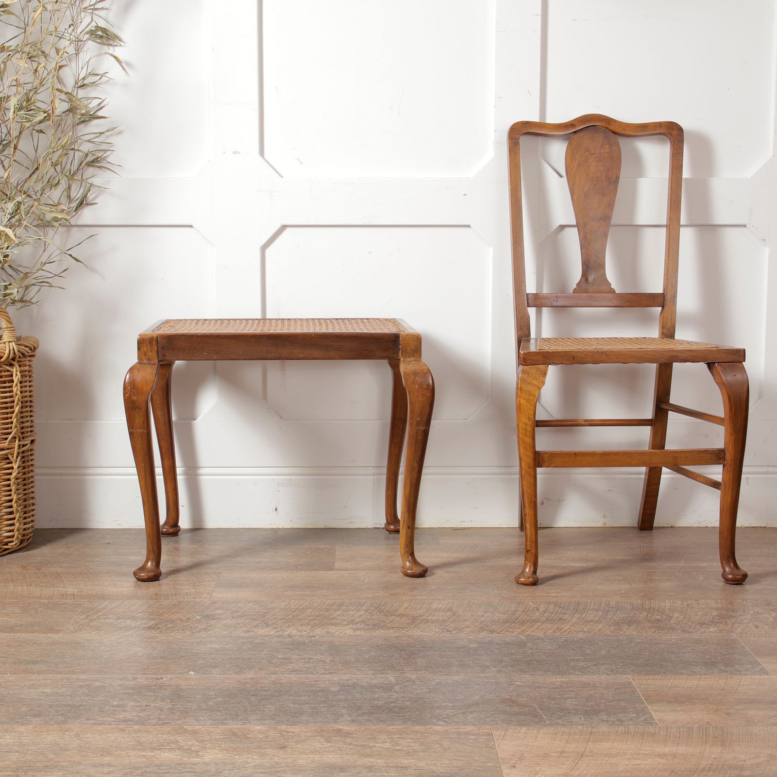 Early 20th Century Rattan Luggage Stand (Walnut) photo Furniture