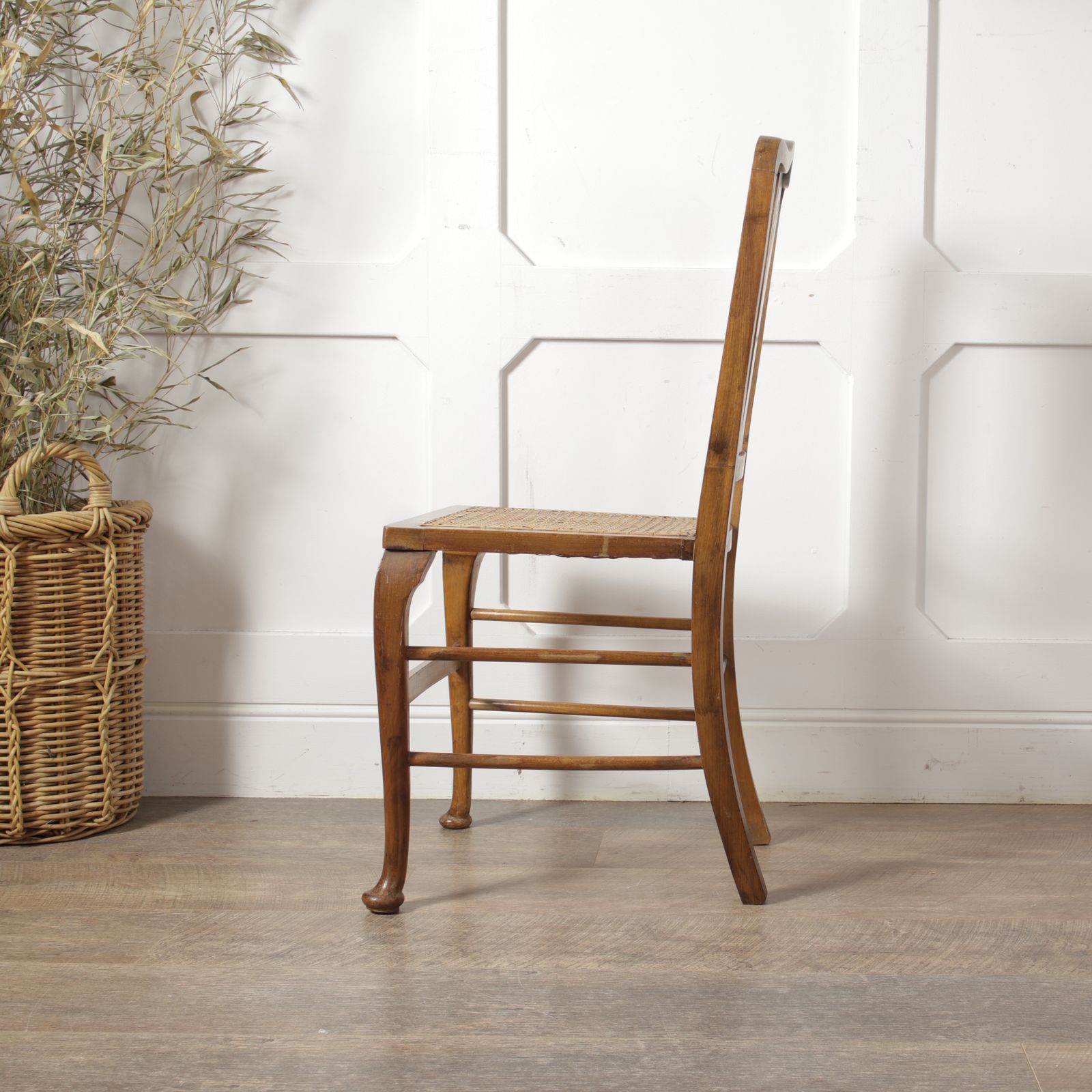 114.0 Early 20th Century Rattan Luggage Stand (Walnut) photo