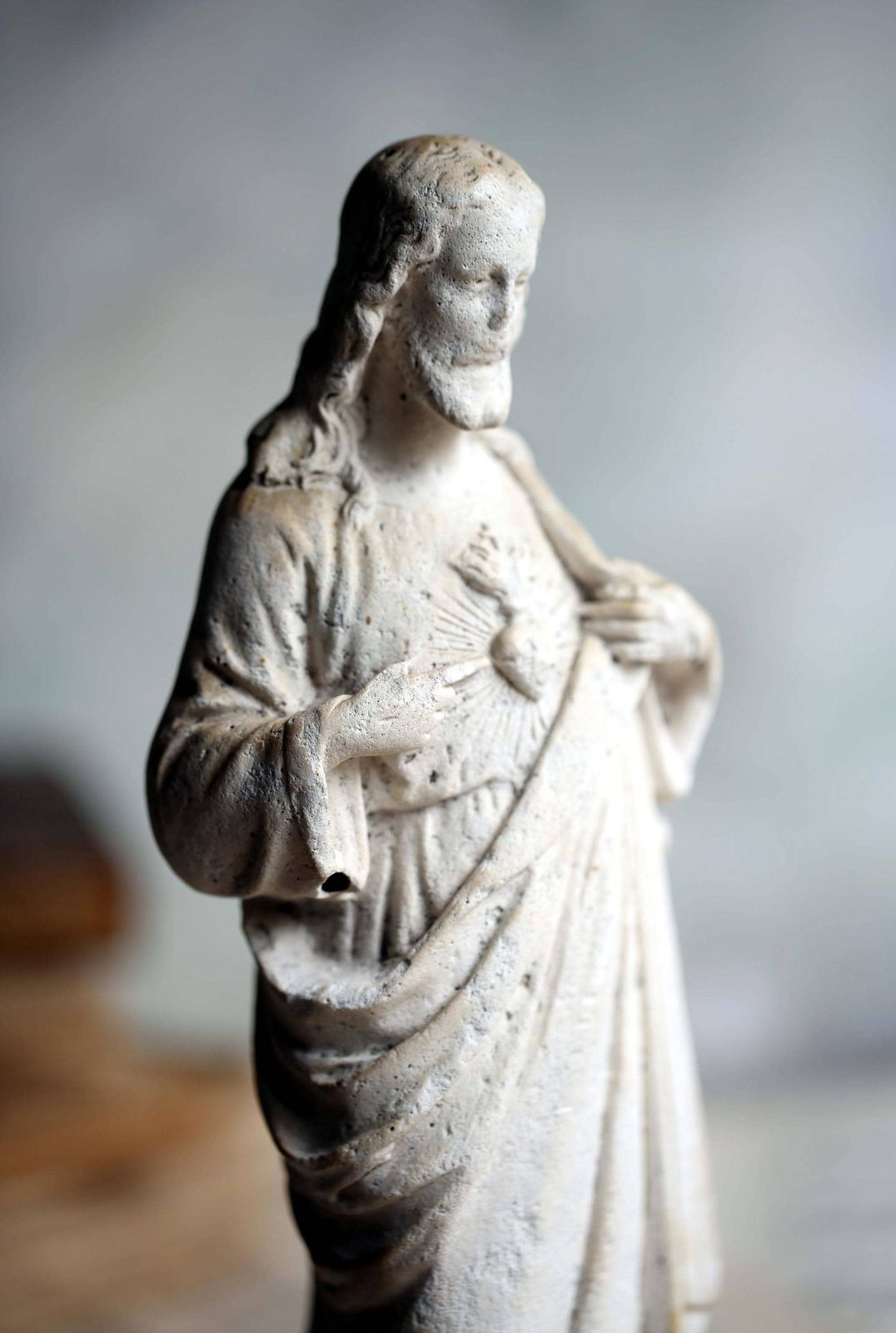 French Antique Chalkware Sacred Heart Jesus Christ Statue 1800s photo Art