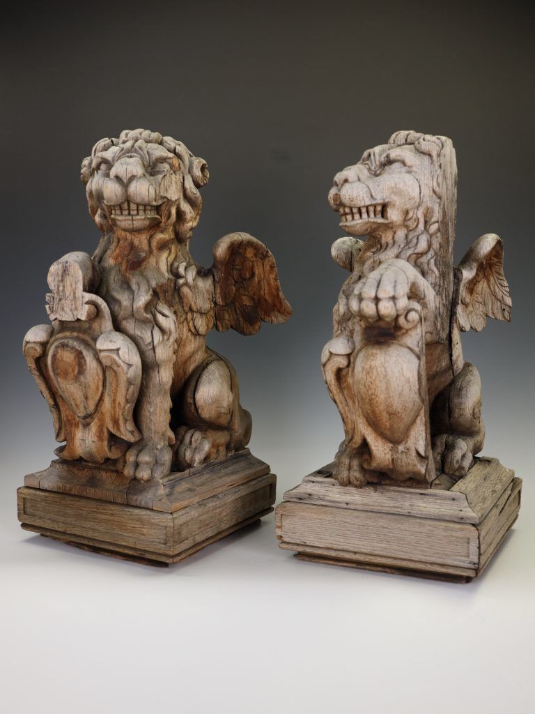 Pair Of Antique 19th Century French Neo Renaissance Heraldic Lions photo vinterior