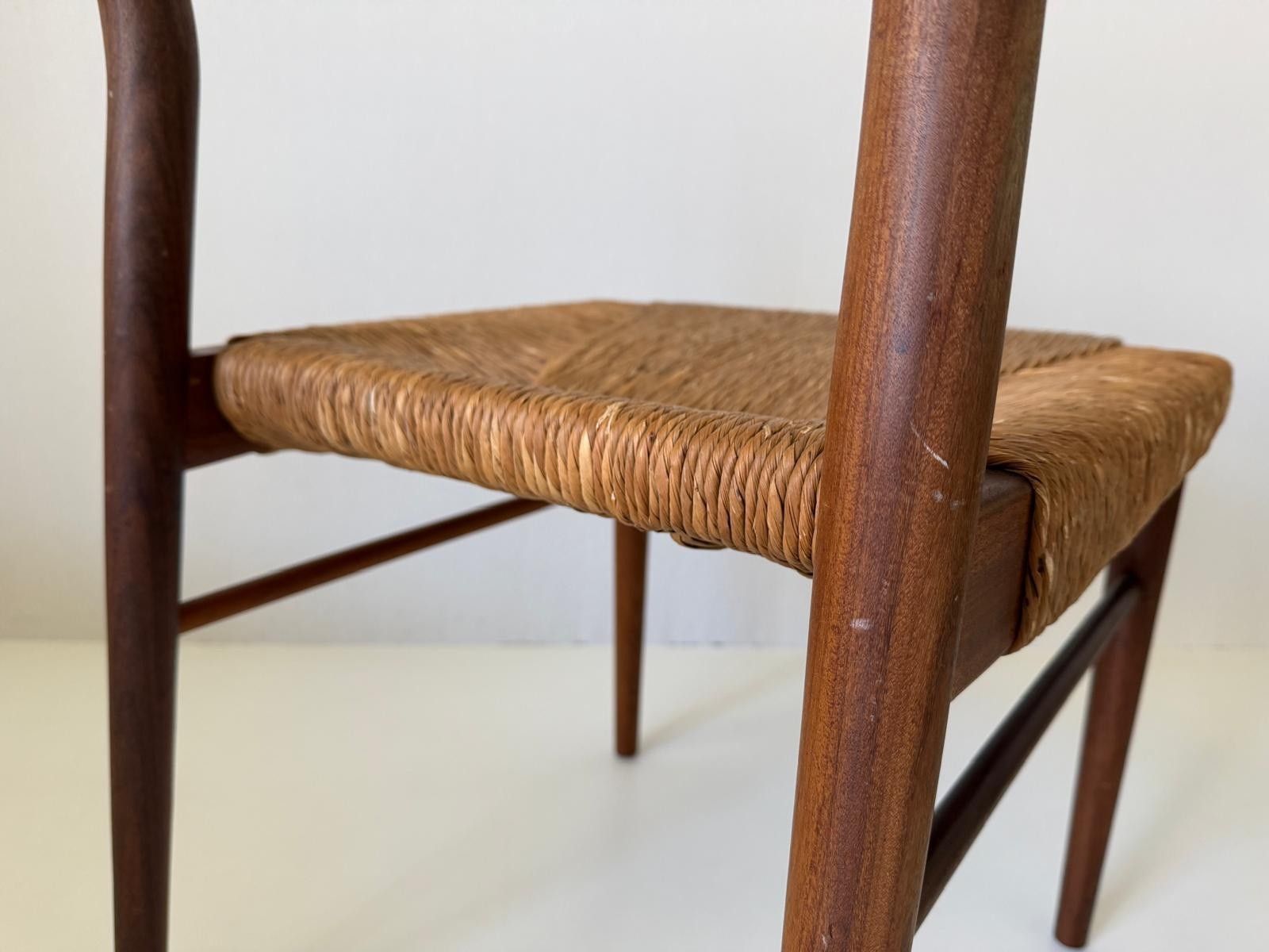 photo vintage Straw And Teak Pair Of Chairs, 1960s, Denmark
