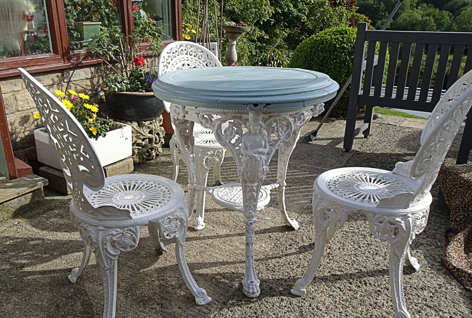 “Britannia” Cast Iron Table (Original) With Three Chairs photo 650.0