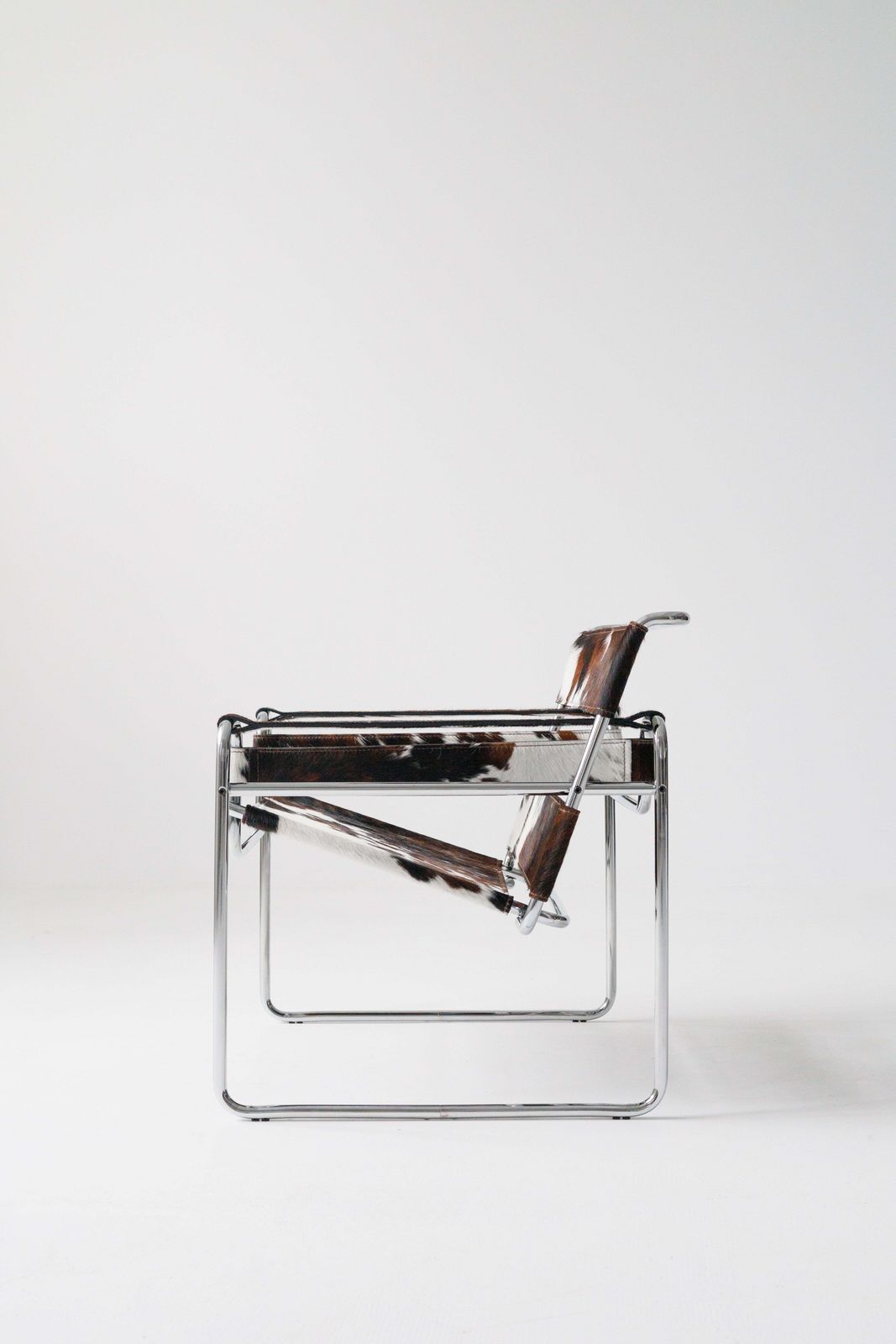 Rare Pony Wassily By Marcel Breuer, Recent Knoll Production photo vinterior