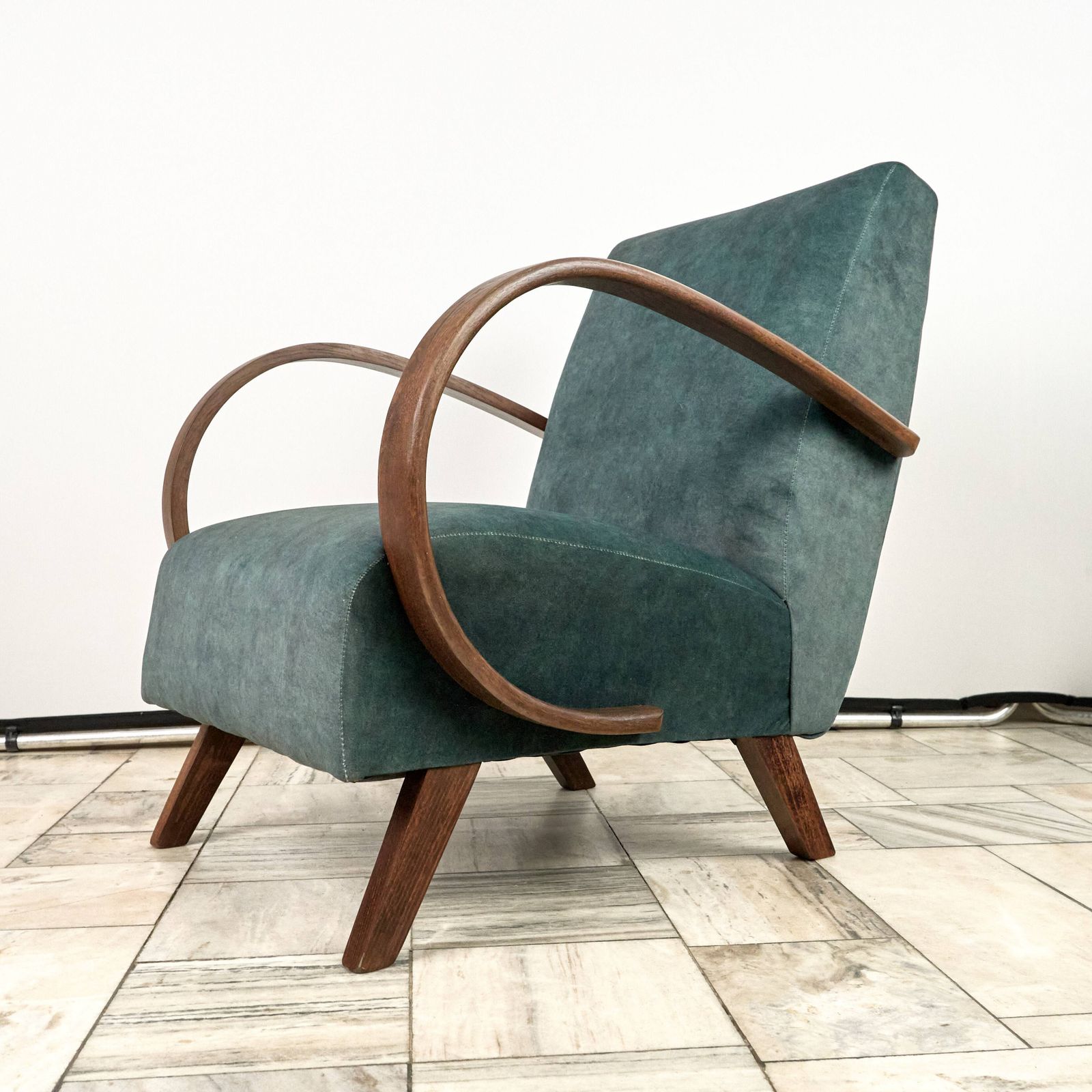 H 410 Type C Armchair Designed By Jindrich Halabala 1940s Czechoslovakia photo Furniture