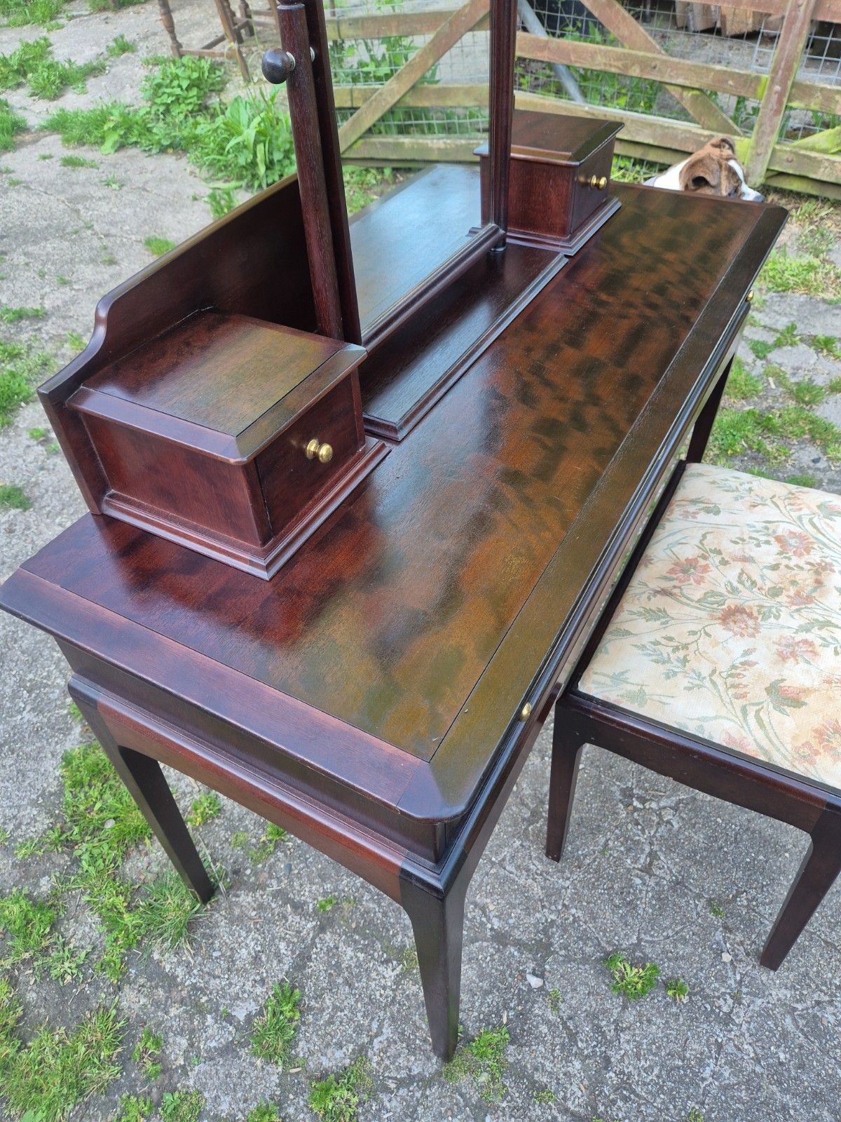 145.0 Vintage Stag Minstrel 3 Drawer Dressing Table With Galleried Top,Mirror & Stool photo