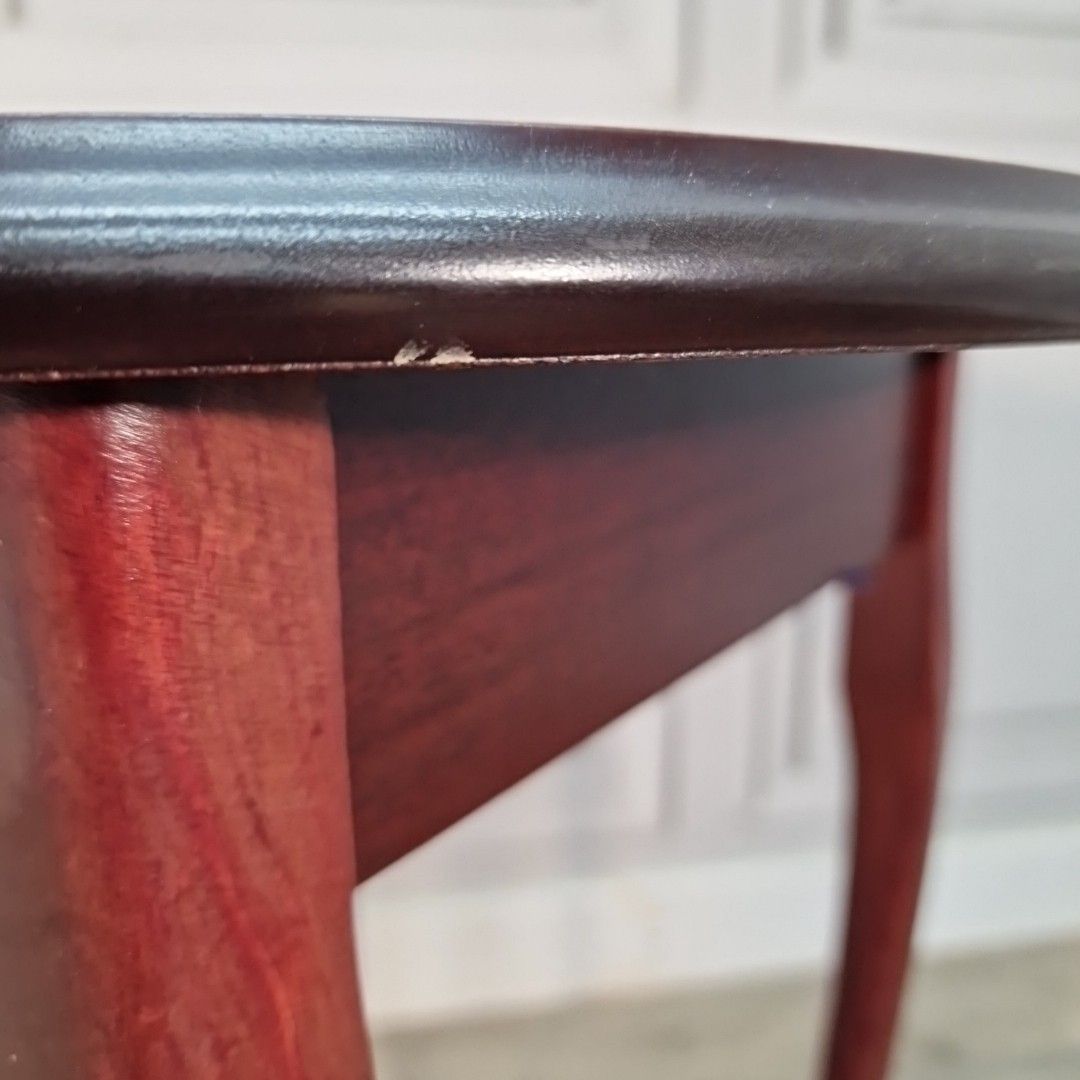 photo furniture Vintage Mahogany Side Table Round Queen Anne Antique Style Wine Lamp Vintage