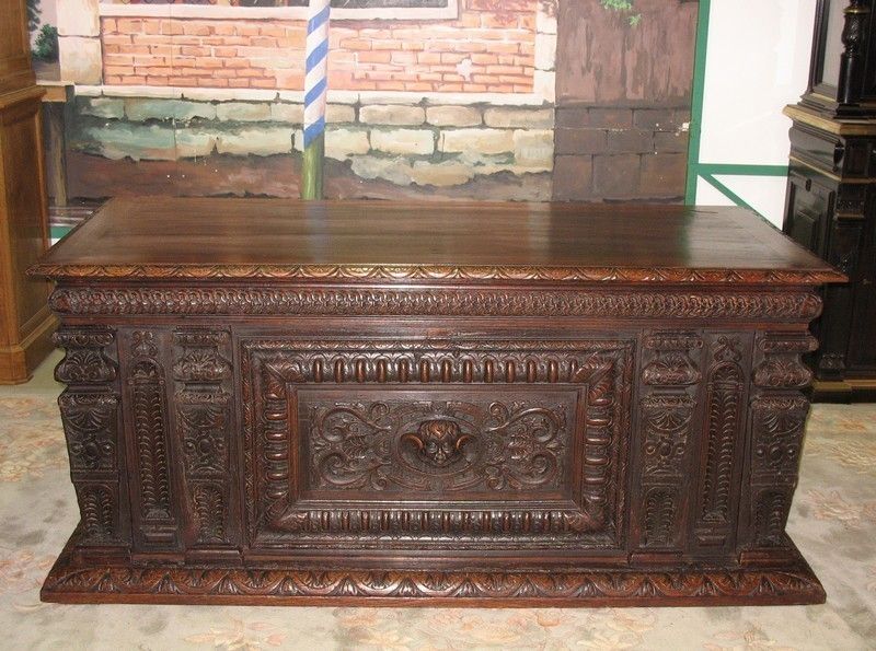 Chest Renaissance Office In Oak Seventeenth