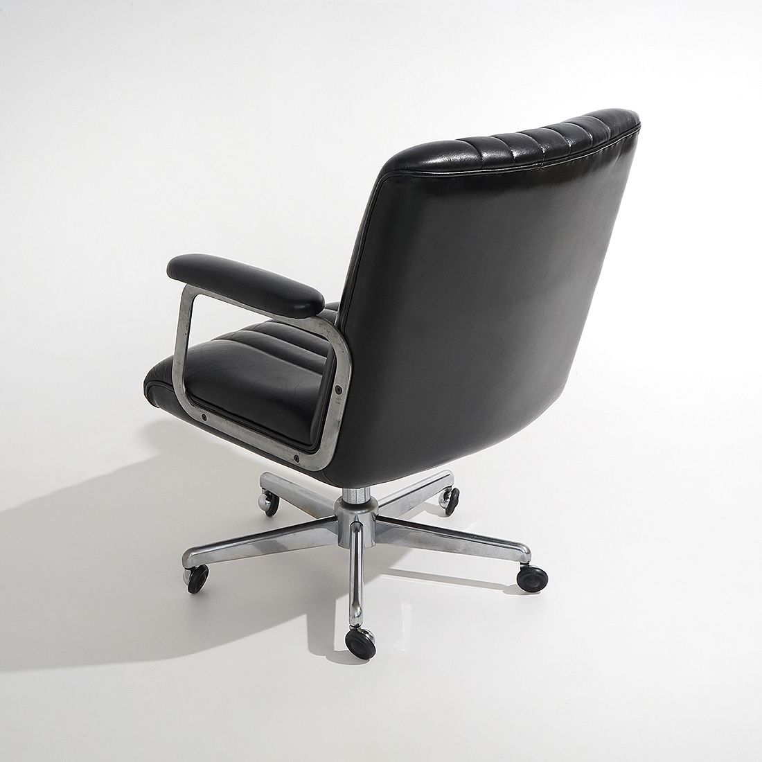 photo furniture Office Chair By Osvaldo Borsani For Tecno, 1960s