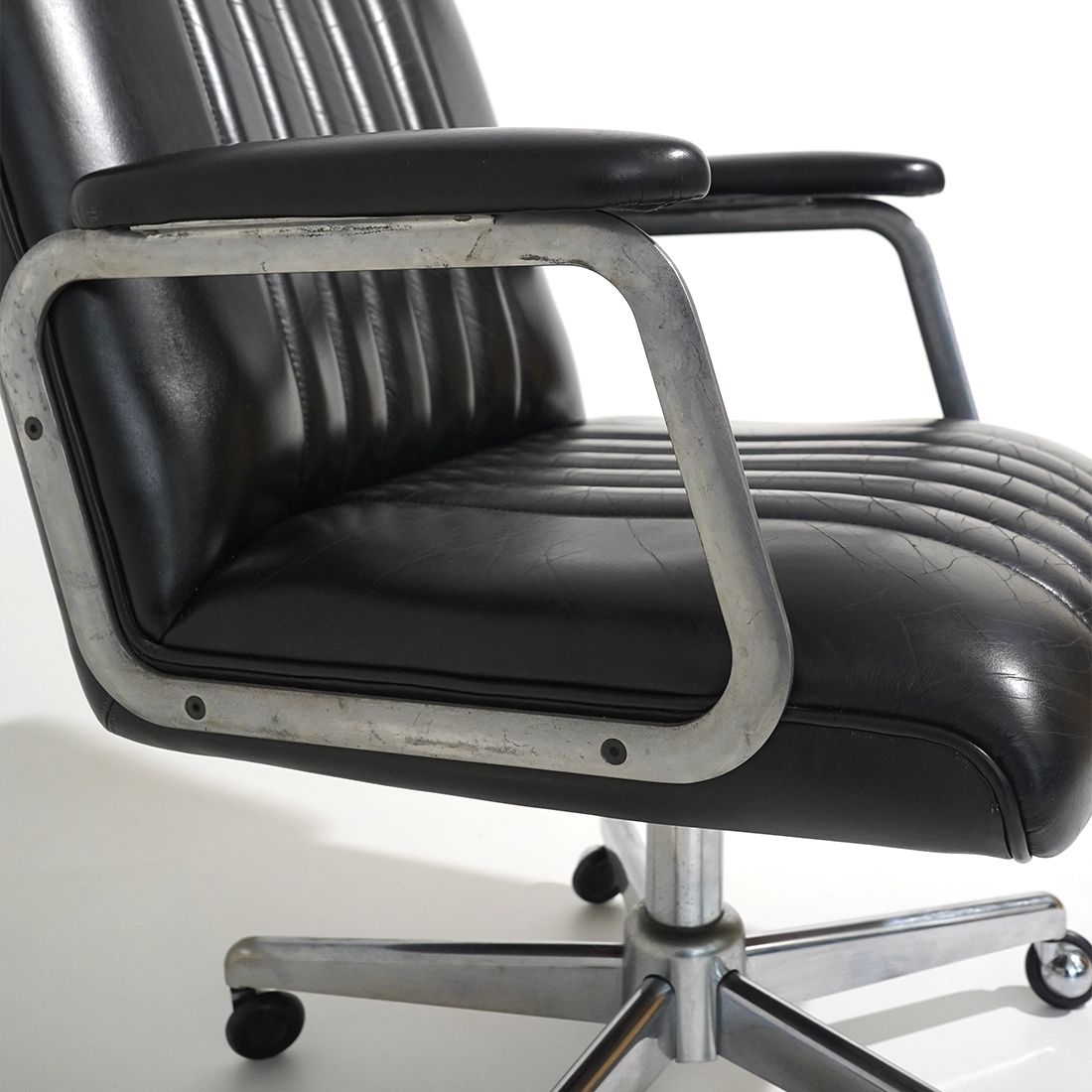 Office Chair By Osvaldo Borsani For Tecno, 1960s photo Furniture