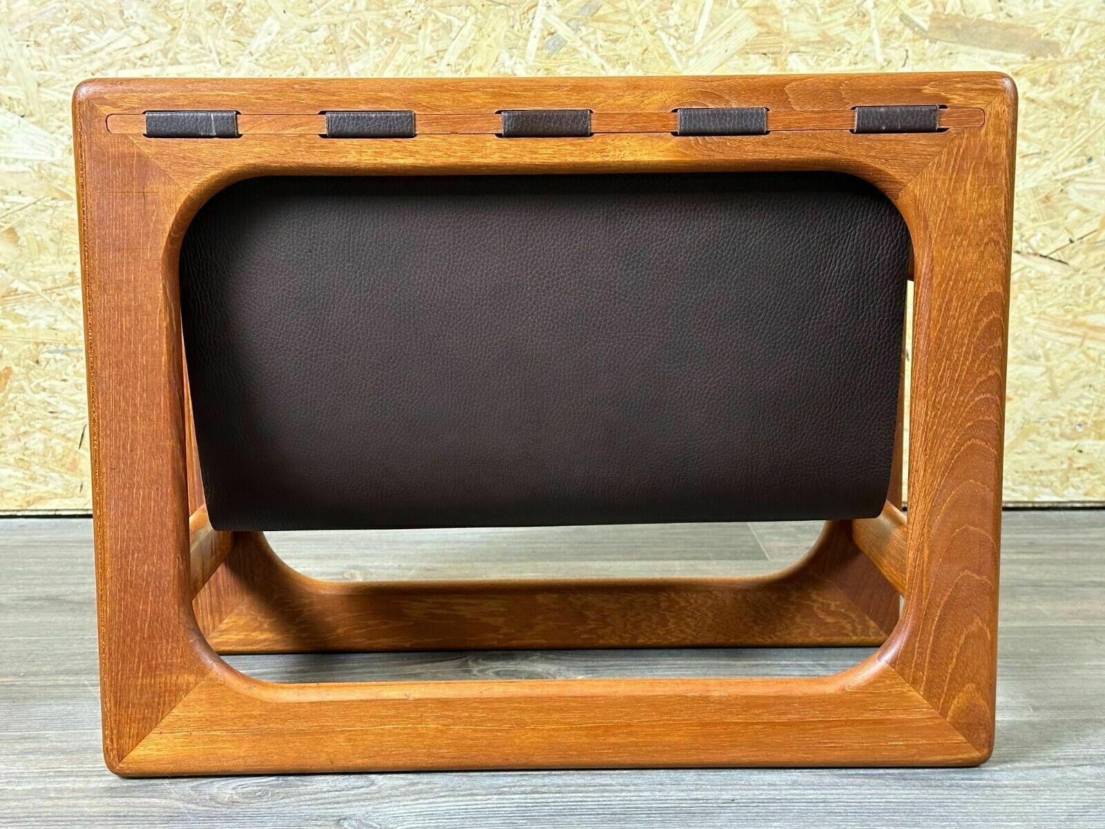 photo furniture 60s 70s Newspaper Holder Newspaper Stands R Aksel Kjersgaard Made Of Teak & Leather