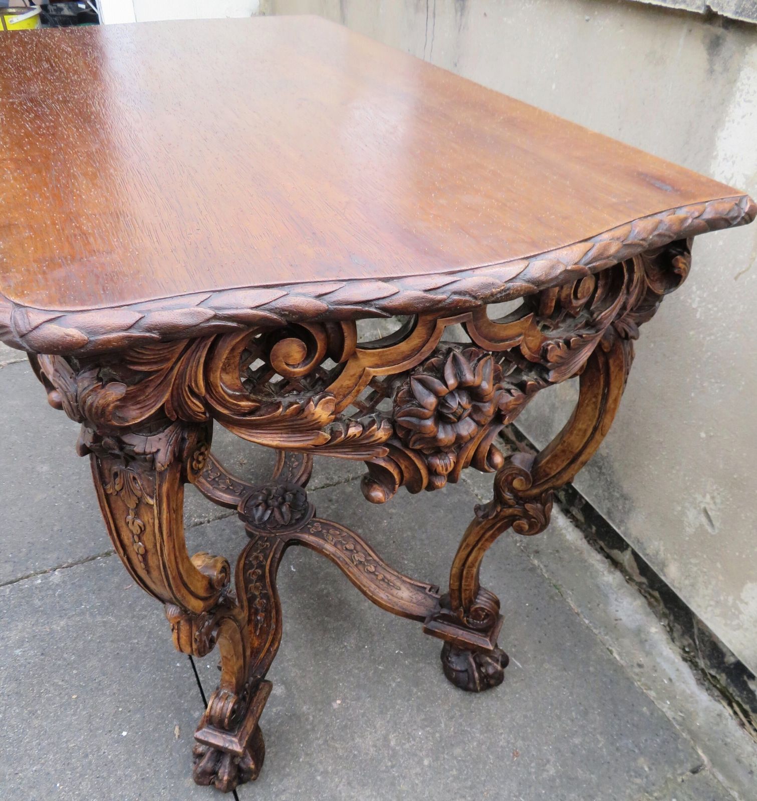 Italian Carved Walnut Baroque Console Side Table photo vinterior