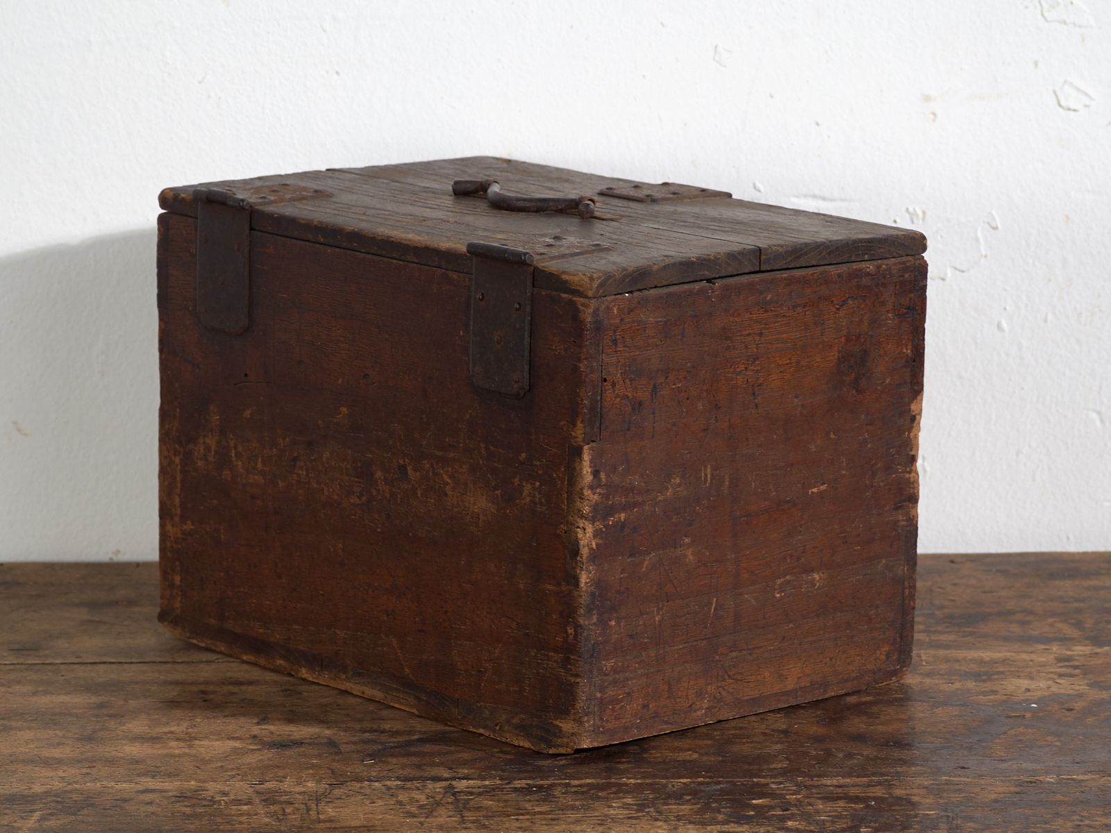 photo furniture Antique Small Japanese Chest With Drawers – Japan, Circa 1900