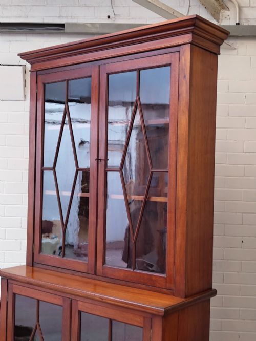 photo vintage Antique Victorian Mahogany Astragal Glazed Victorian Adjustable Bookcase