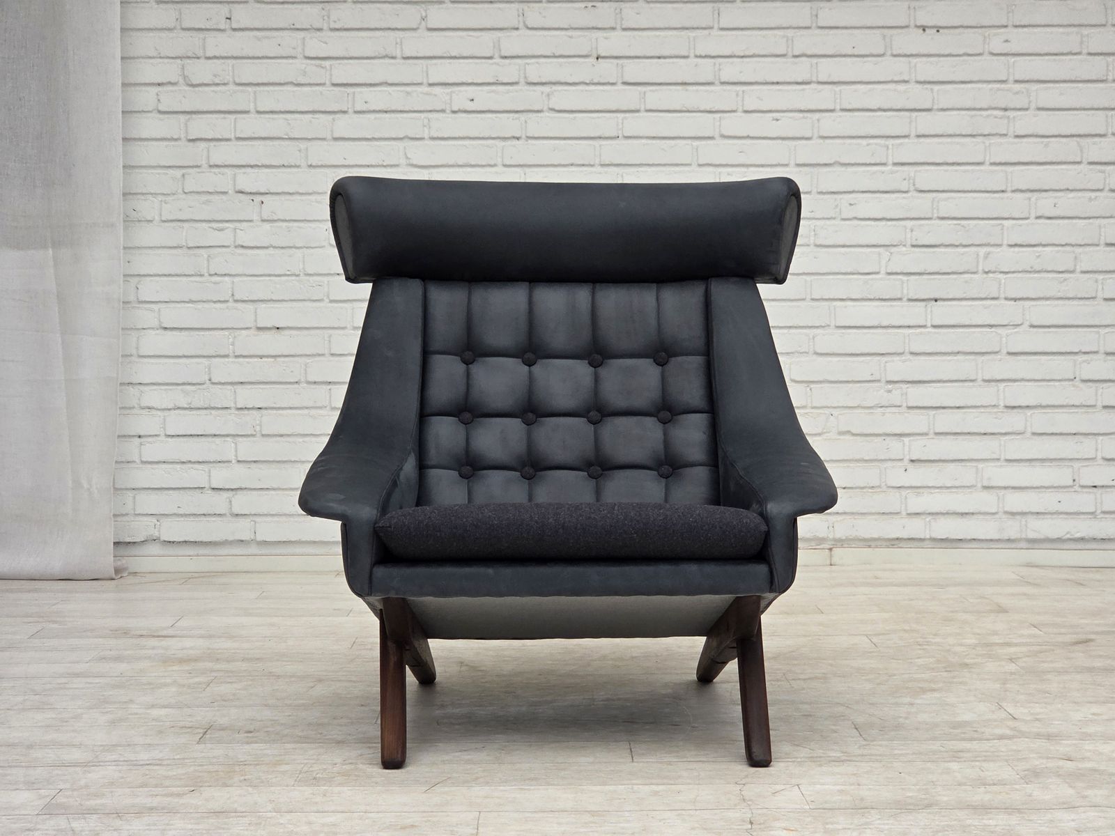 1970s, Danish Design By Illum Wikkelsø, Reupholstered Armchair, Leather. photo vintage