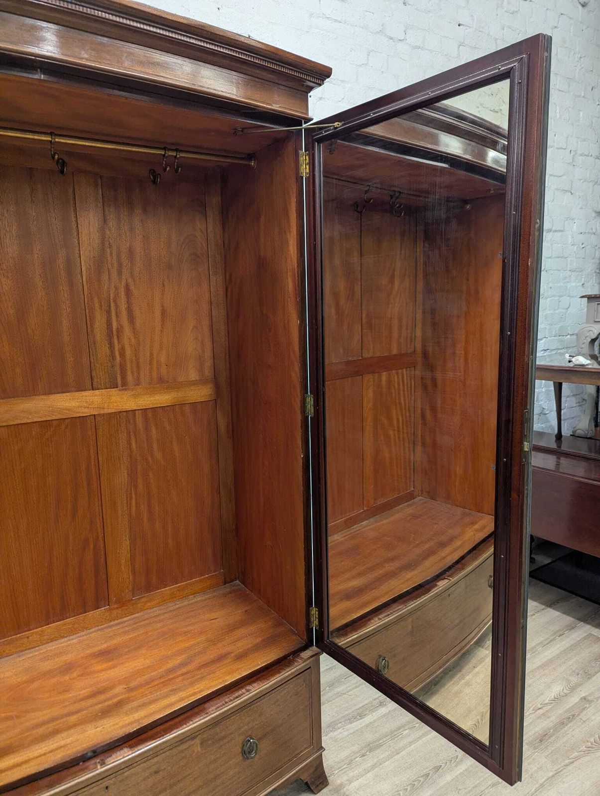 Georgian Inlaid Mahogany Bowfront Double Wardrobe photo vinterior