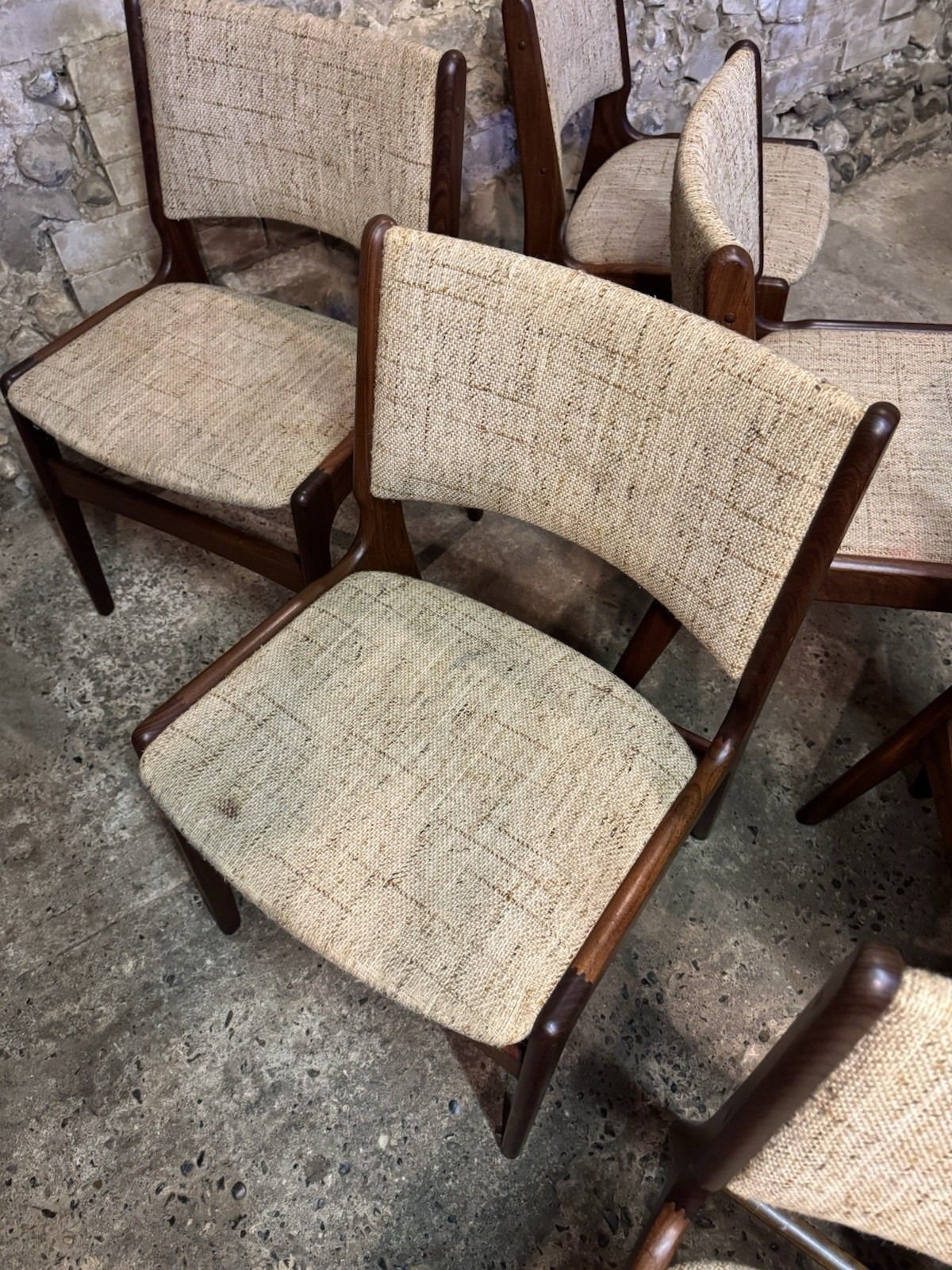 photo vintage 🚛 Vintage Mid Century Set Of 6 Erik Buch Danish Teak Dining Chairs Model 38