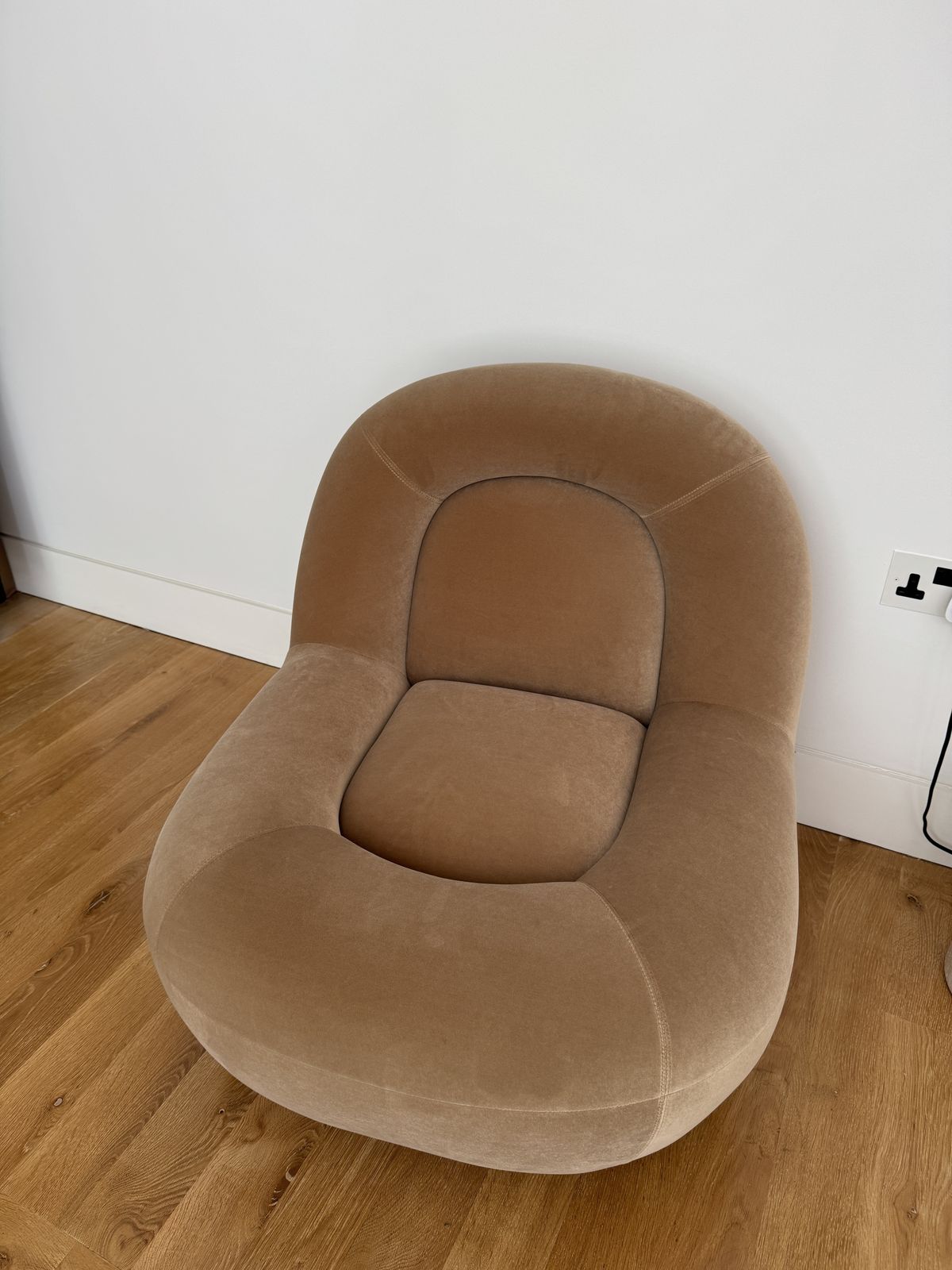 Six The Residence Velvet Lounge Chair With Walnut Plinth photo 550.0