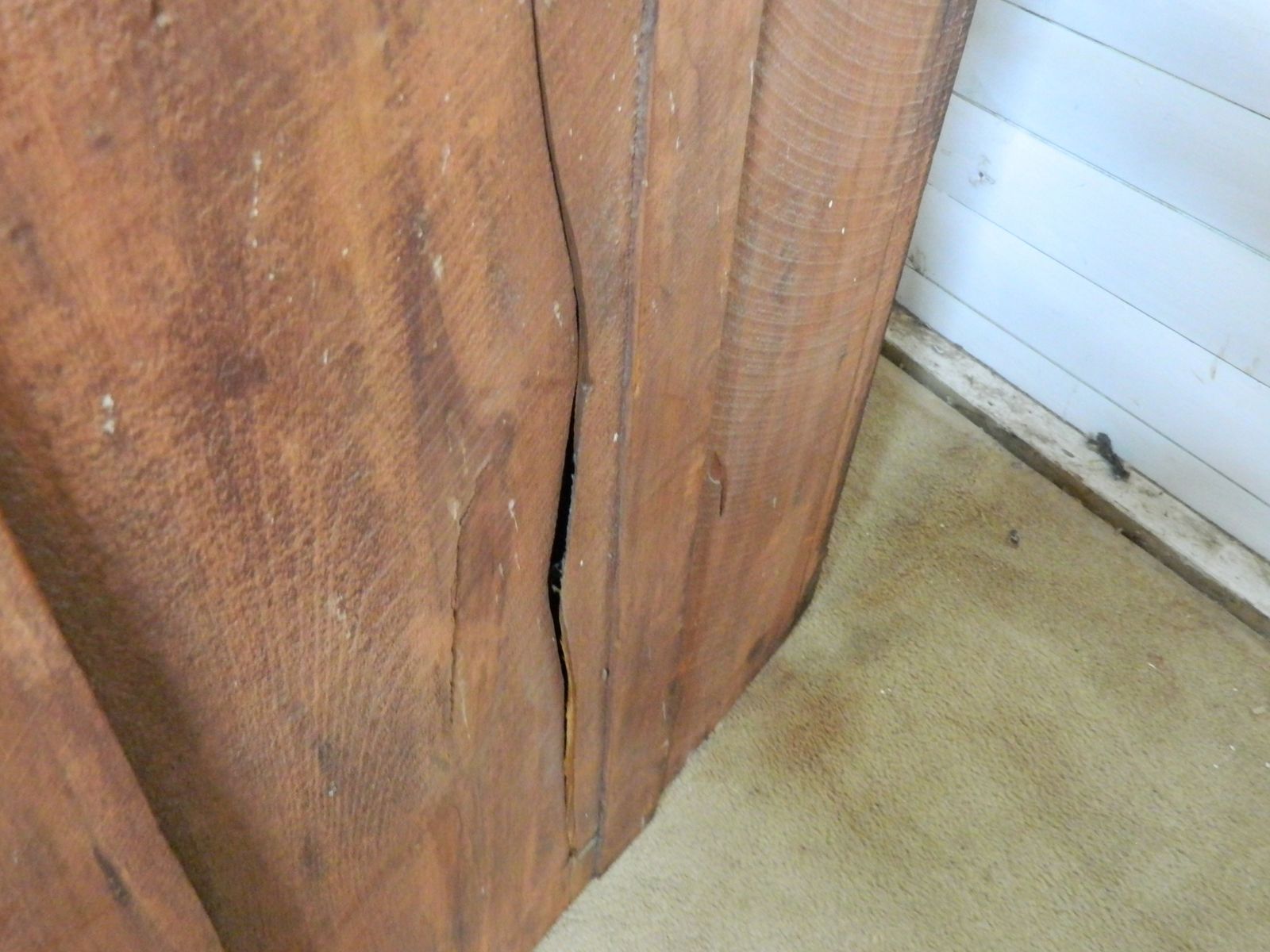 photo vintage Mahogany Veneer Chest Of Drawers