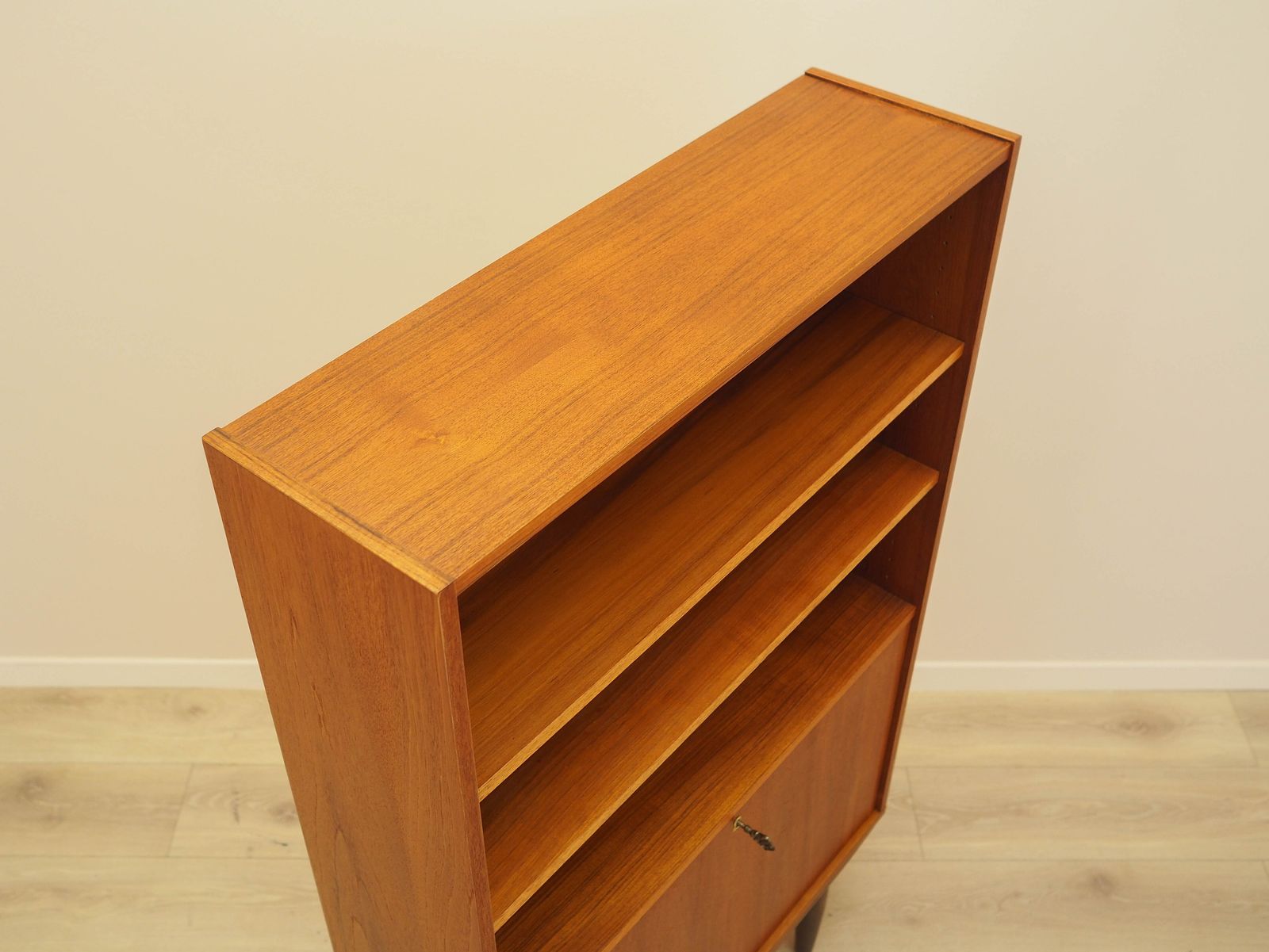 Teakhouten boekenkast, Deens design, jaren 1970, gemaakt in Denemarken photo vinterior