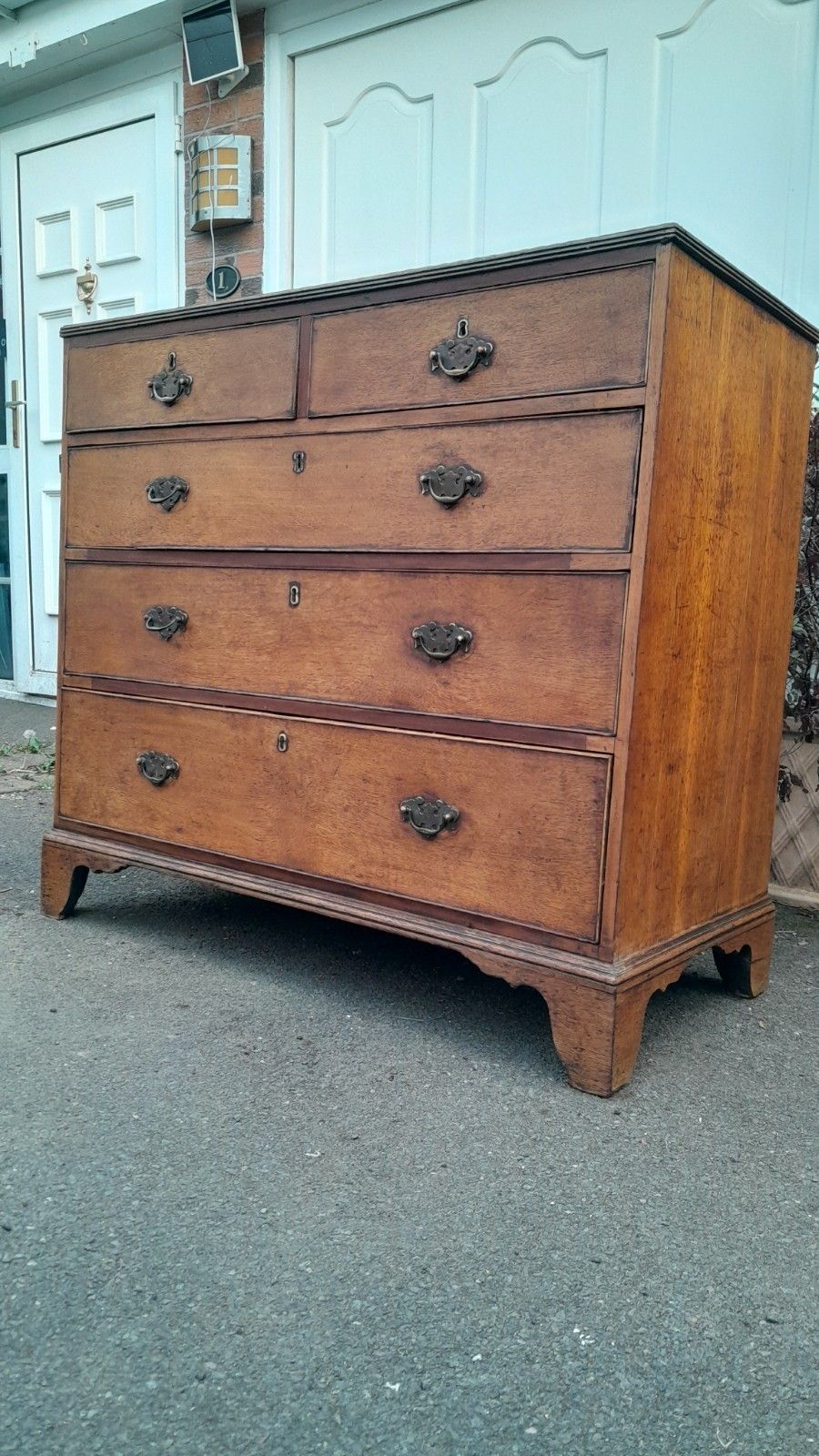 Antique Georgian Solid Oak Chest Of 5 Drawers With Original Handles