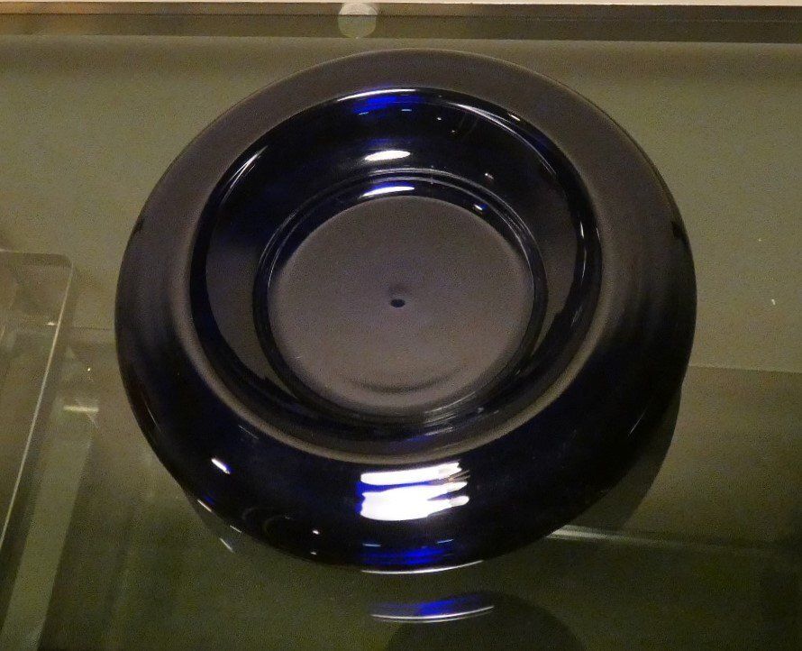 Cobalt Blue Vase And Ashtray By Carlo Moretti, 1990s, Set Of 2 photo vintage