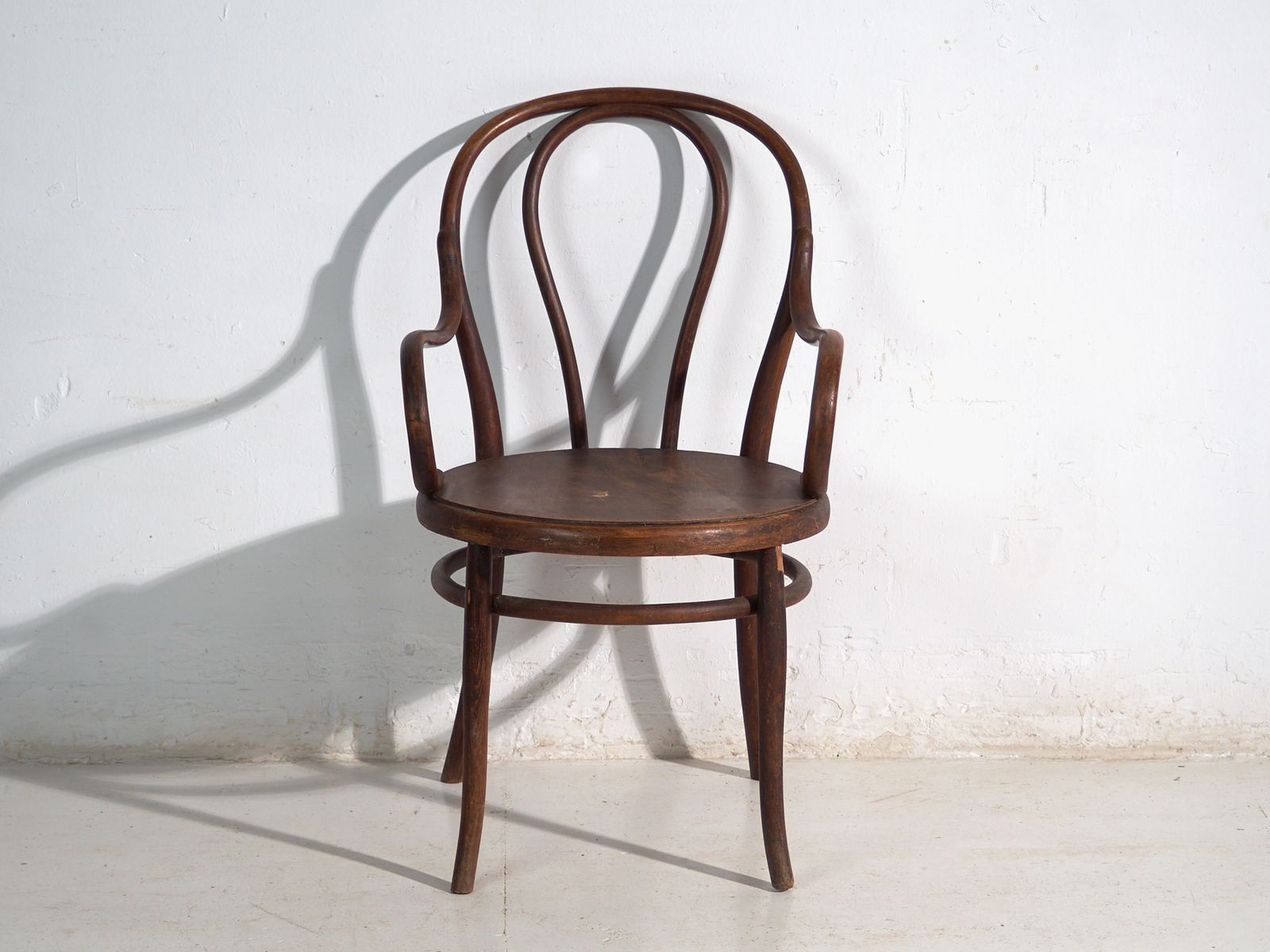 Antique Bentwood Thonet Armchair – Central Europe, Circa 1900 photo vinterior