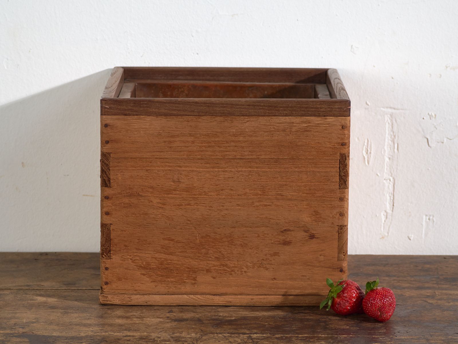 Japanese Hibachi Brazier Box – Japan, Taishō Or Early Shōwa Period, Circa 1910 1945. Set Of Two Pieces photo vinterior