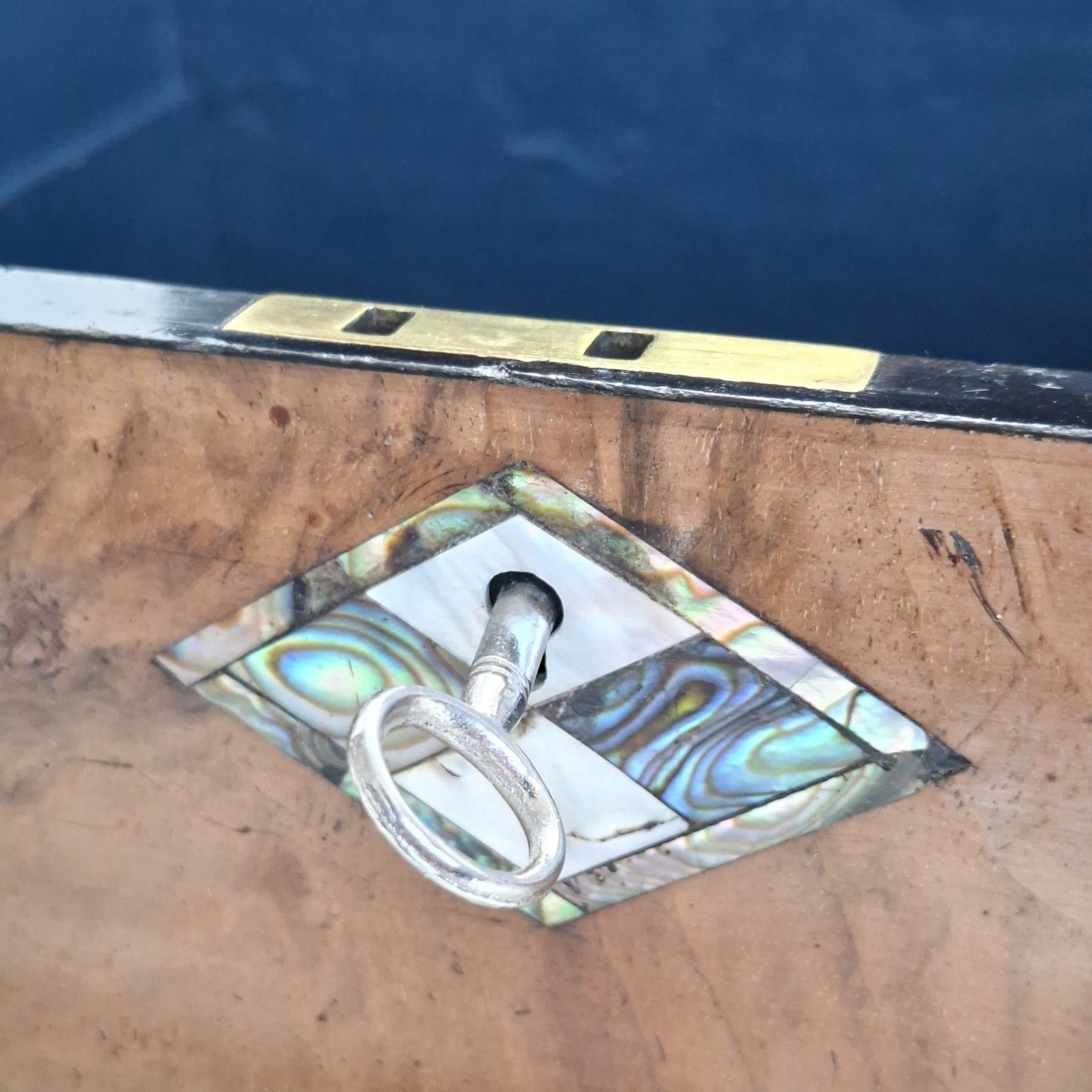 Victorian Walnut Jewellery Box Mother Of Pearl Inlay With Key Antique photo vinterior