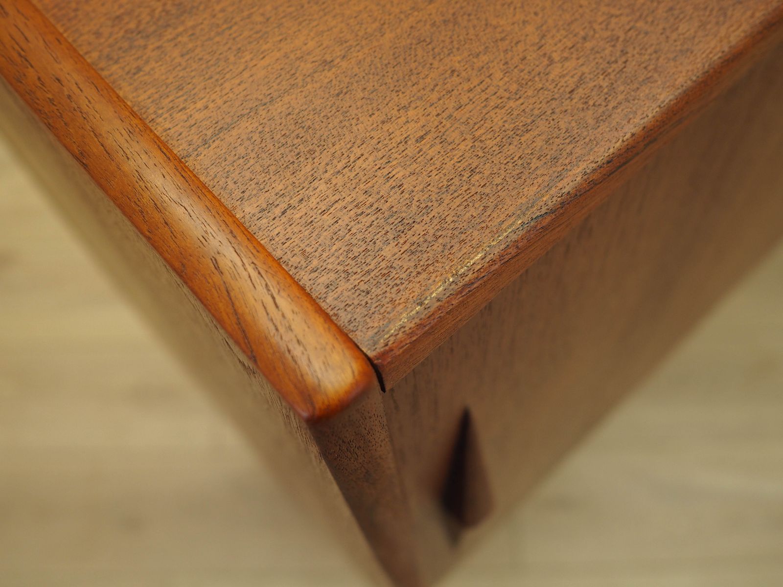 2379.0 Teakhouten highboard, Deens design, jaren 1960, gemaakt in Denemarken photo