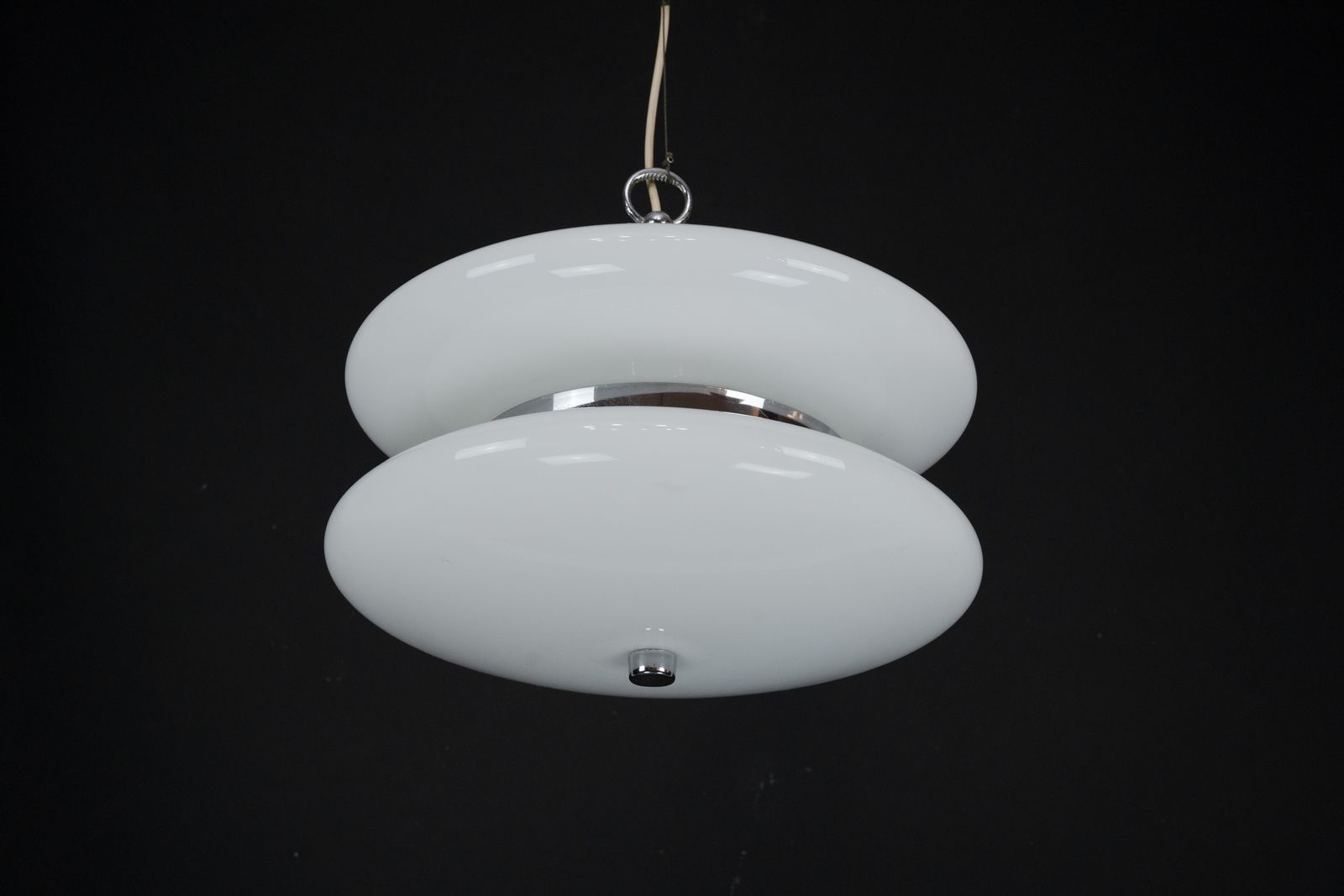 Mid Century Large Murano White Glass Chandelier By Vistosi. 1970s photo Lighting