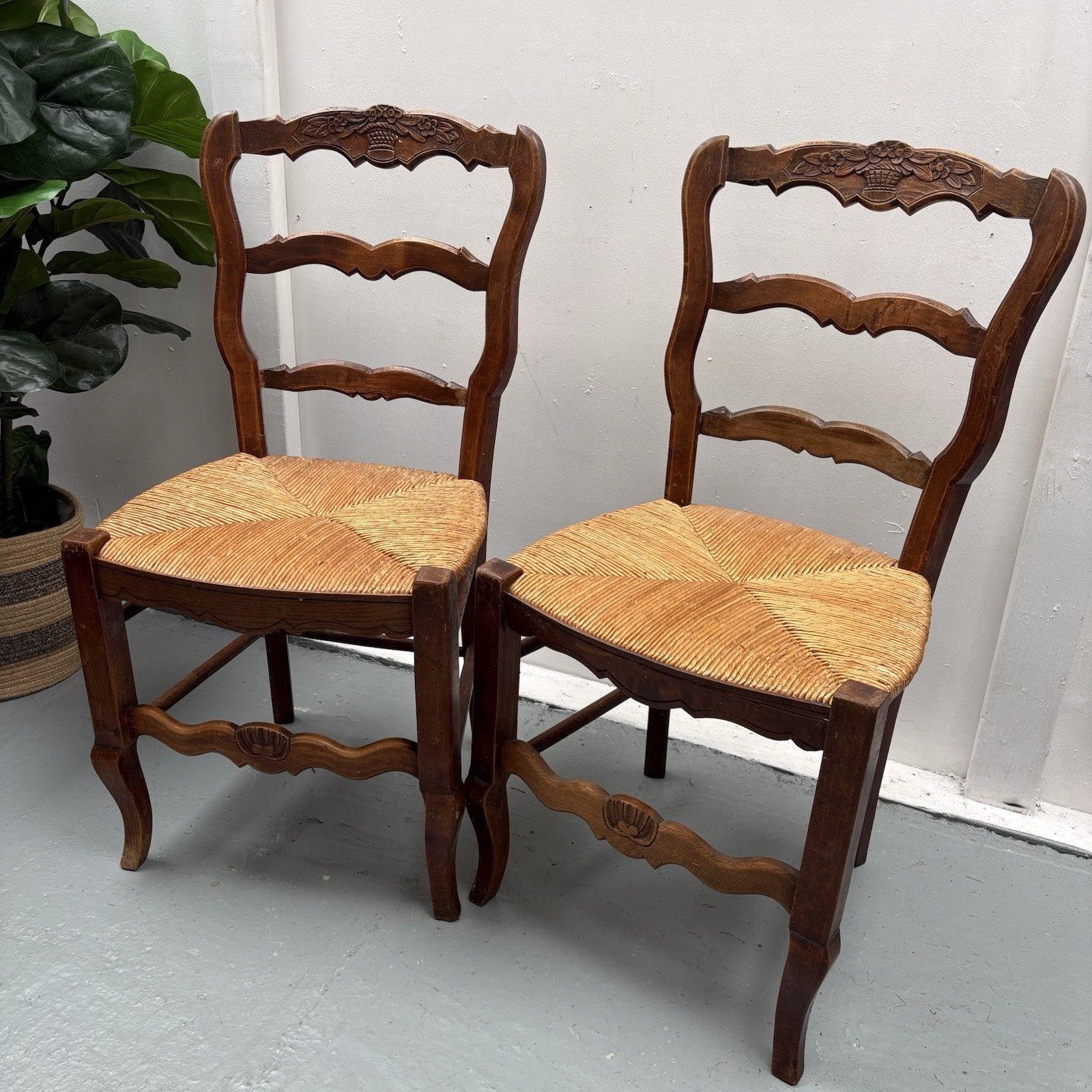 photo for sale 2 Vintage French Country ´Van Gogh” Ladderback Rush Seat Dining Chairs