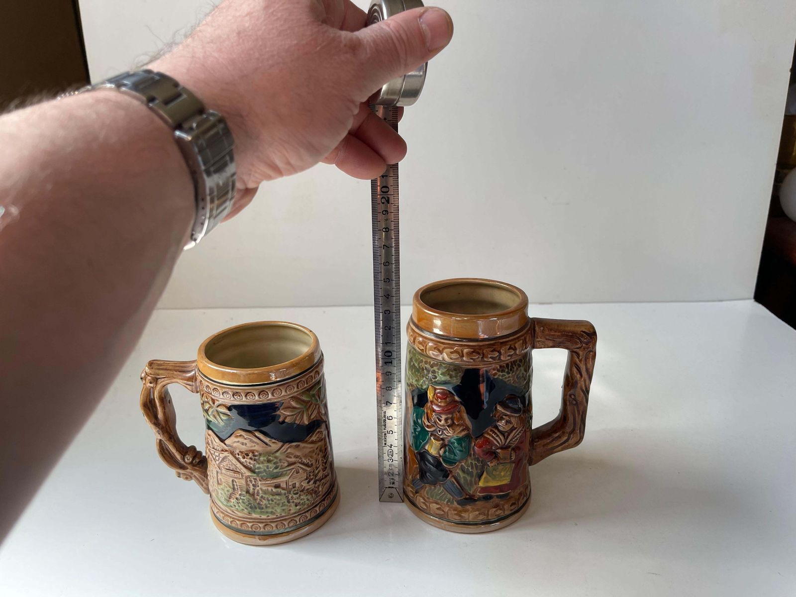 Chopes allemandes à thème médiéval en grès émaillé, lot de 2 photo vintage