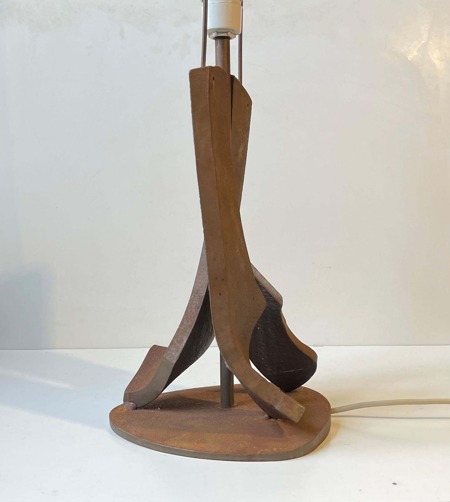 photo for sale Lampe de table brutaliste en acier, années 1970, fabriquée à partir de l'étrave du « Princess Margrethe »