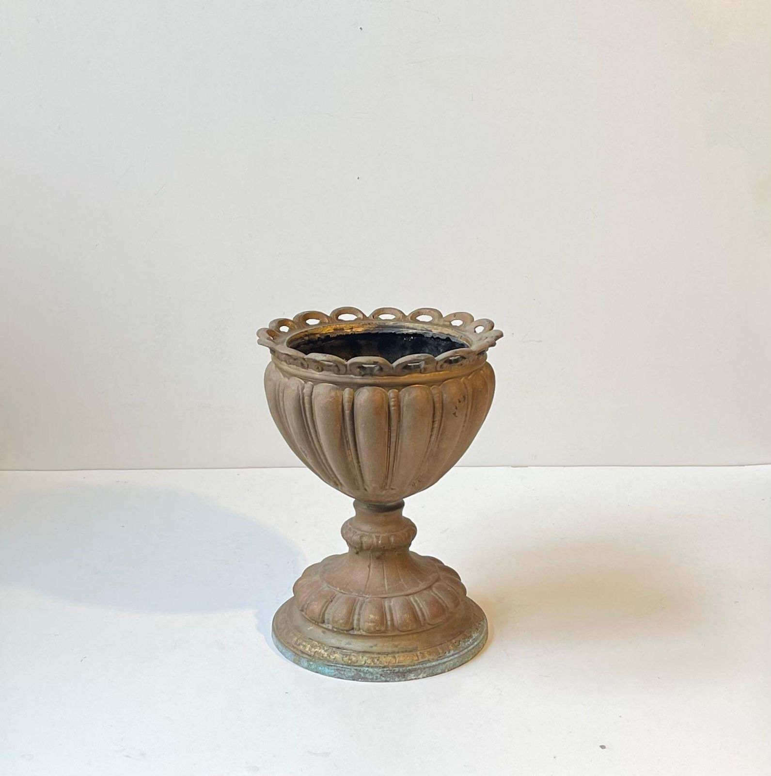 Small Antique Italian Garden Urn Or Jardiniere In Bronze photo furniture
