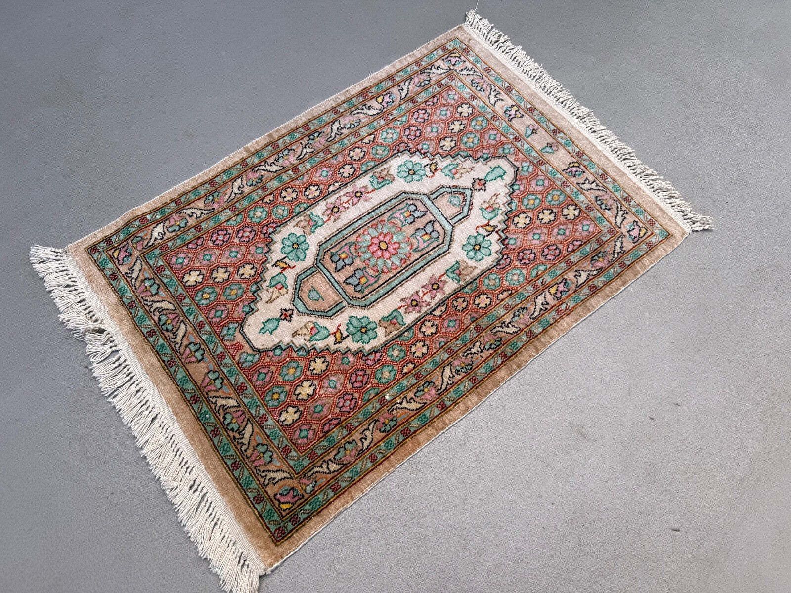 Vintage Kashmir Silk Rug, Medallion Floral 50x75cm Hand Knotted Teal Red photo for sale