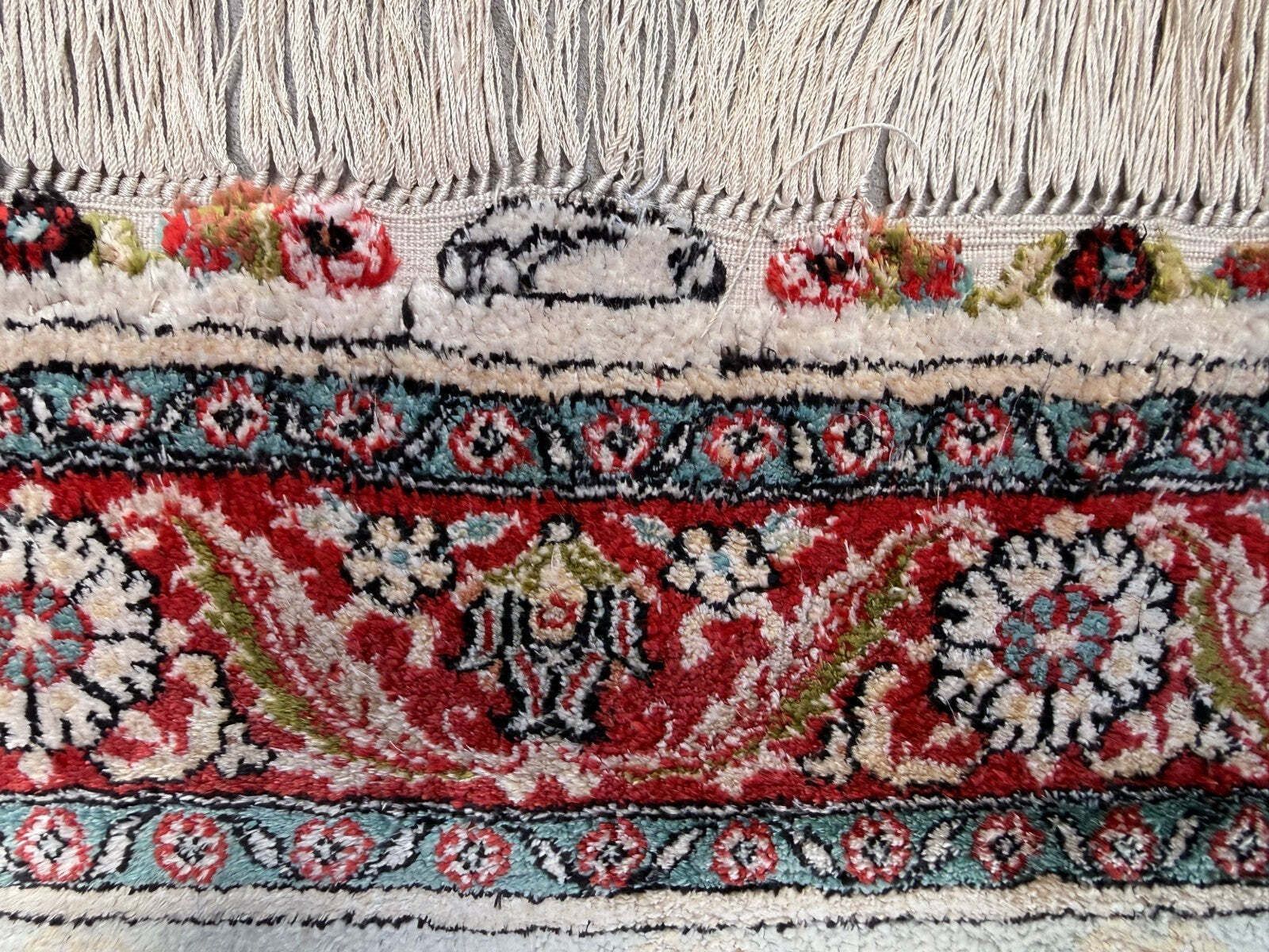 Vintage Hereke Zijden Jachttapijt 63x95cm Handgeknoopt Gesigneerd photo vintage