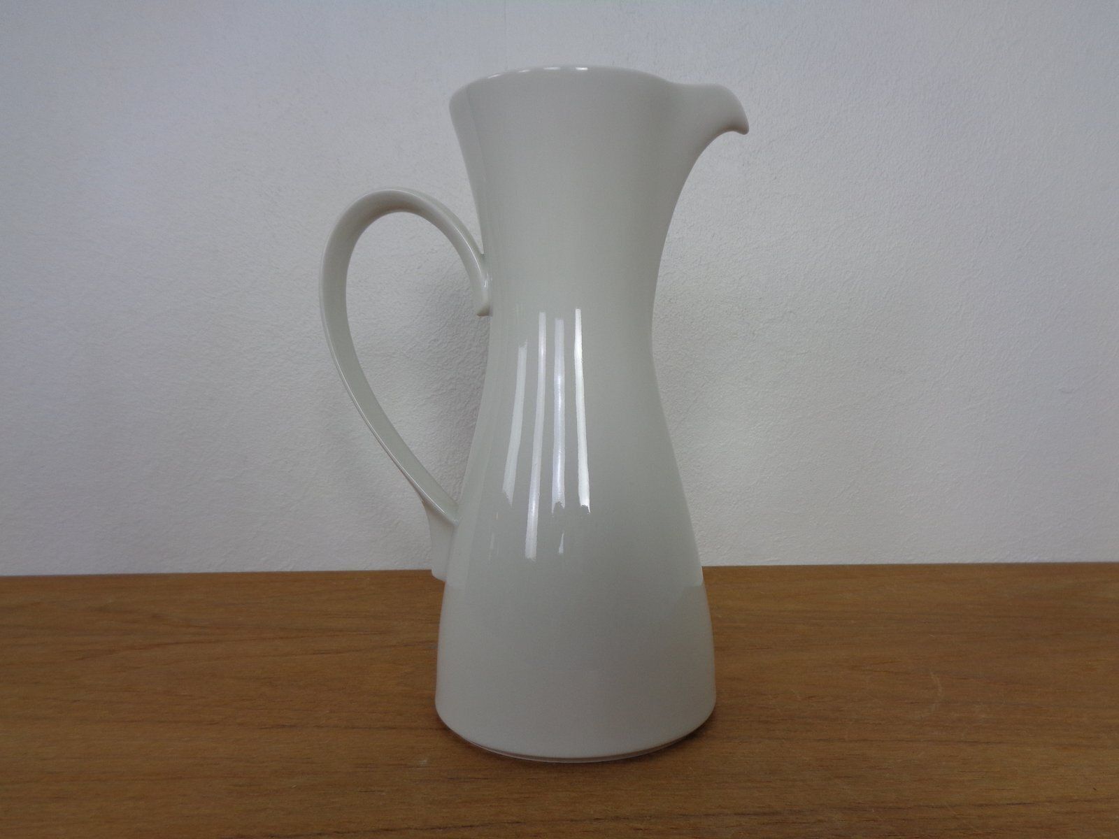 Porcelain Salier Vase By Siegmund Schütz For Kpm Berlin, Germany, 1951 photo vinterior