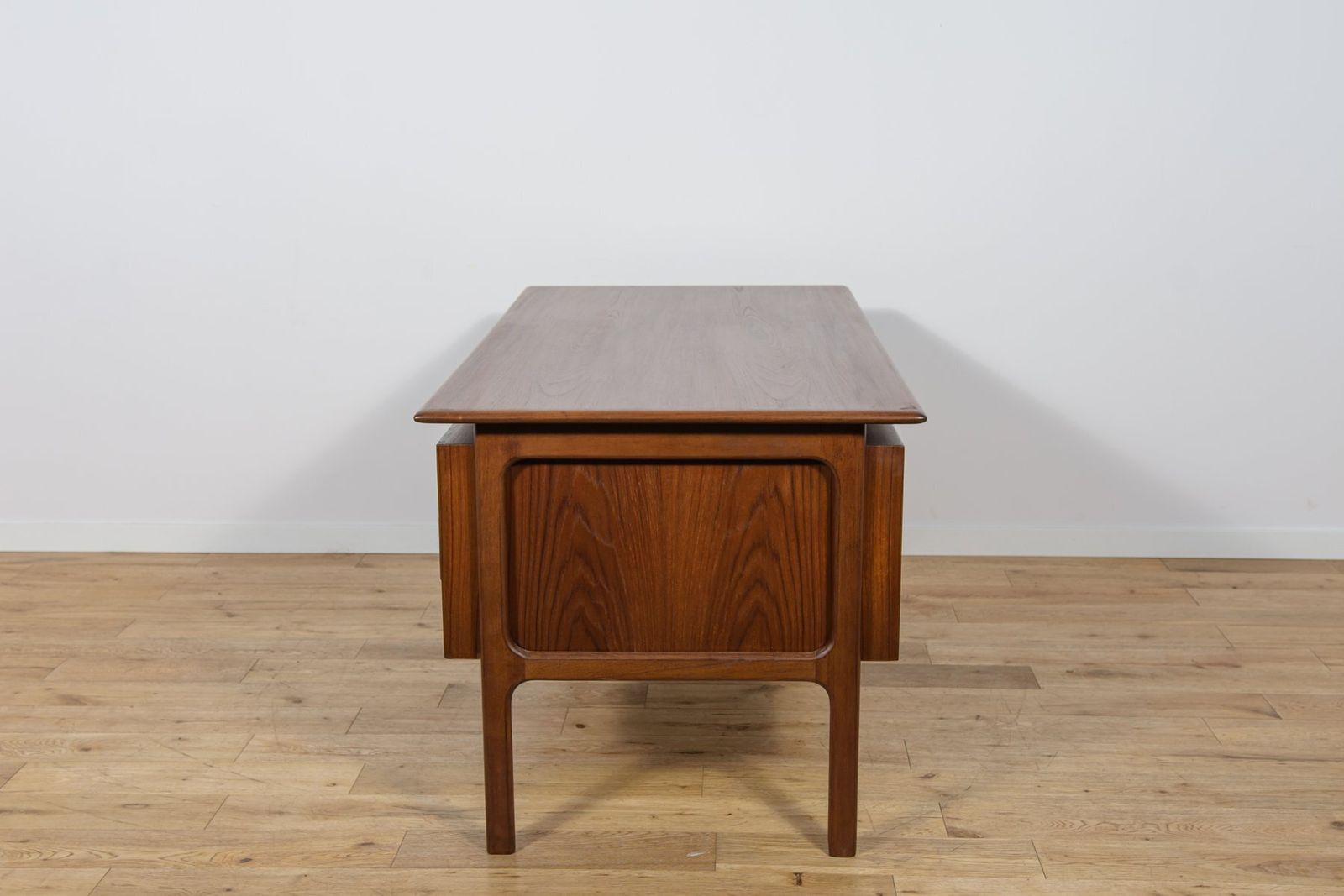 Mid Century Teak Desk By Arne Vodder For Sibast, Denmark, 1960s photo buy