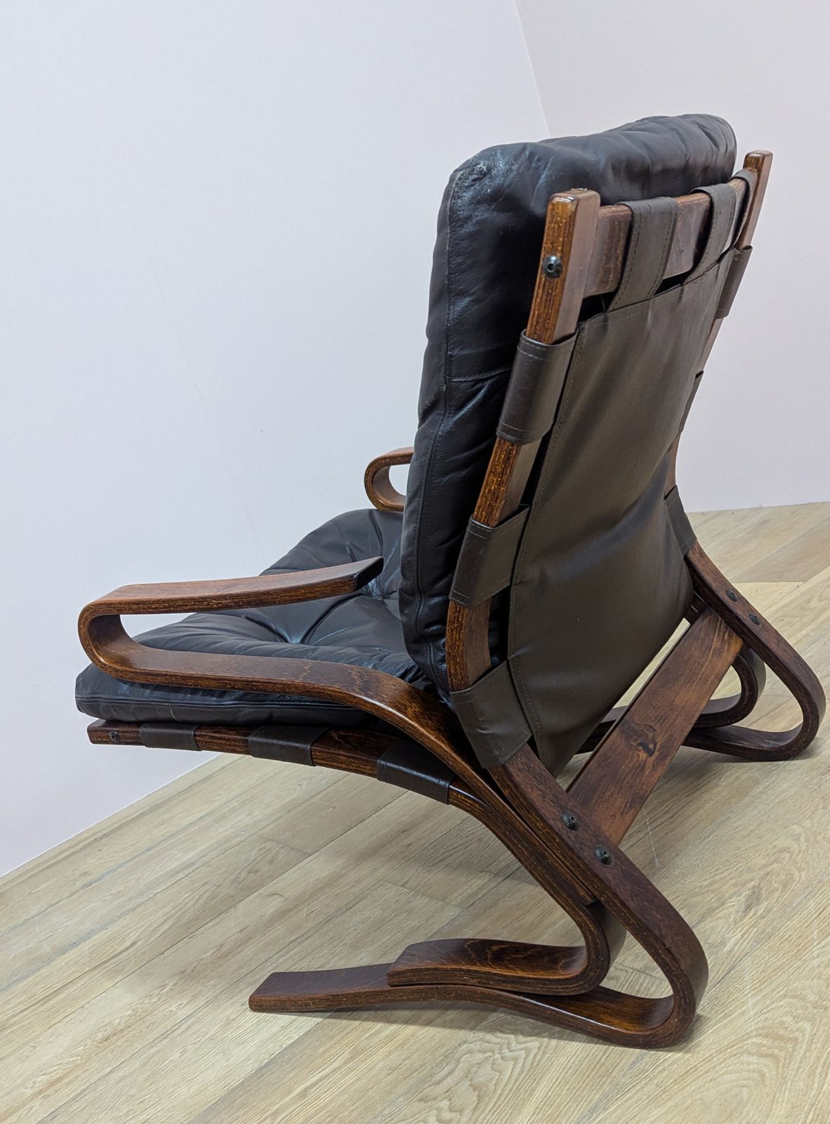 Furniture Original Norwegian 1970’s Skyline Leather Chair By Hove Mobler photo